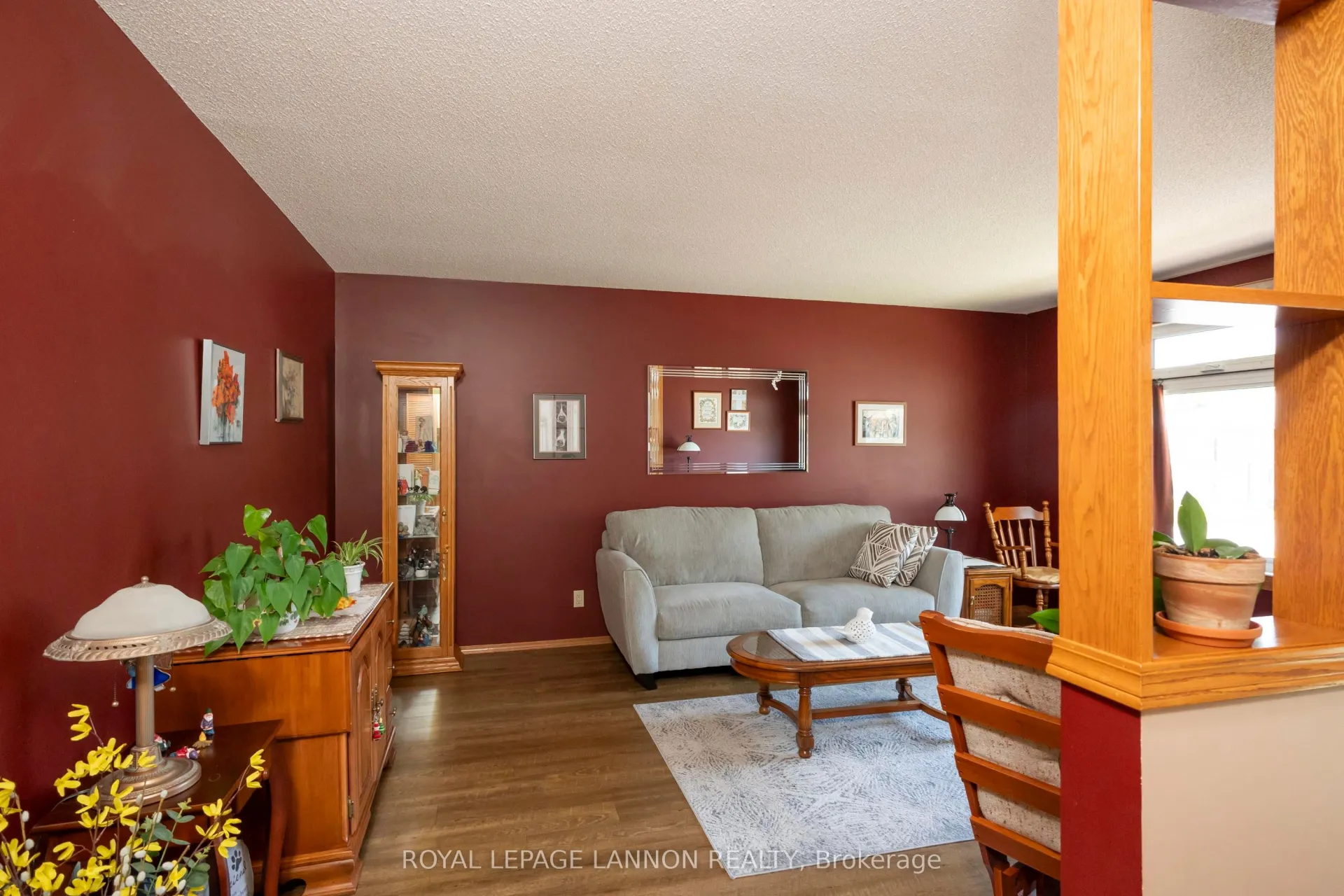 Photo 7 of 400 Randall Court, Thunder Bay, John Street North — HOMEH