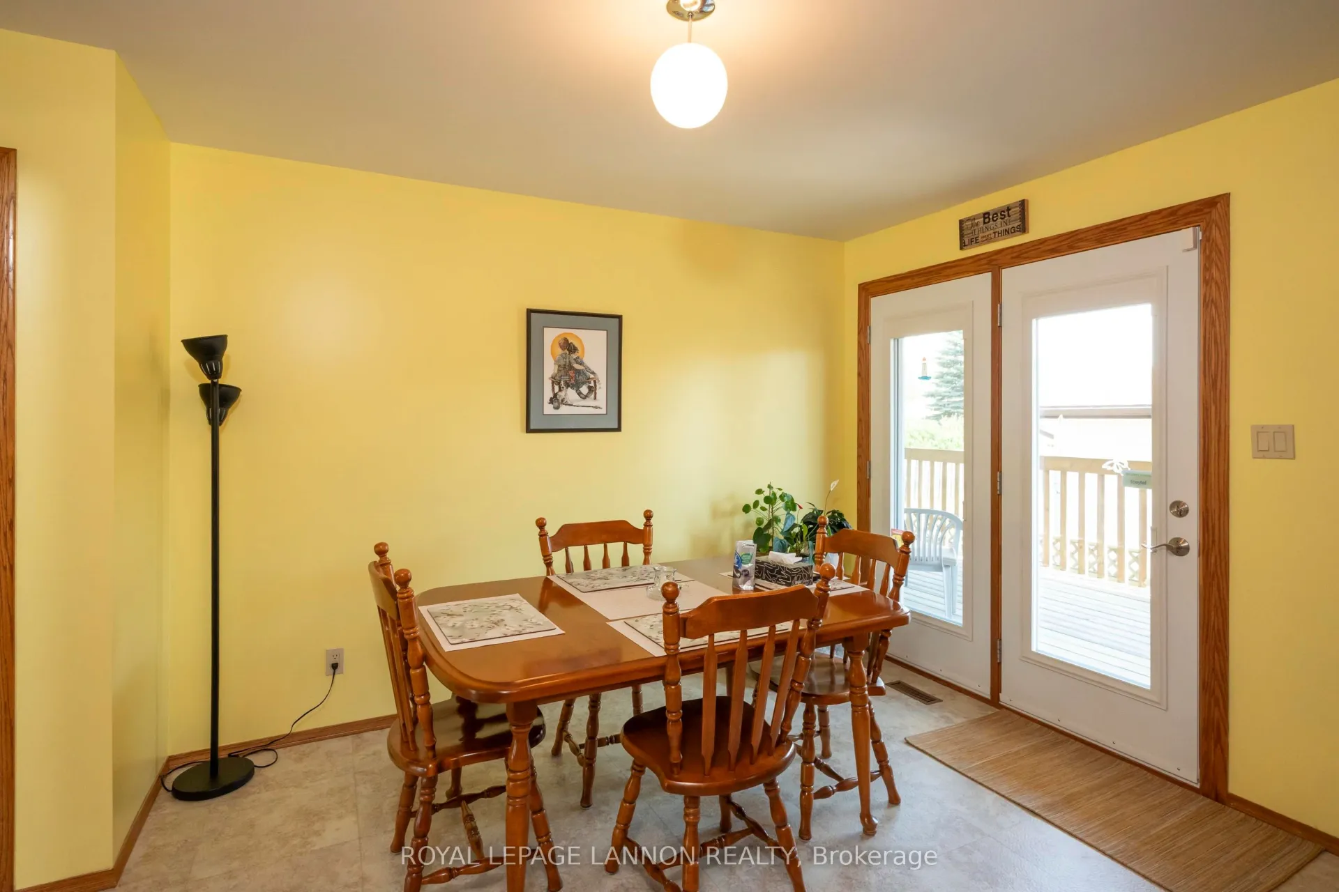 Photo 8 of 400 Randall Court, Thunder Bay, John Street North — HOMEH