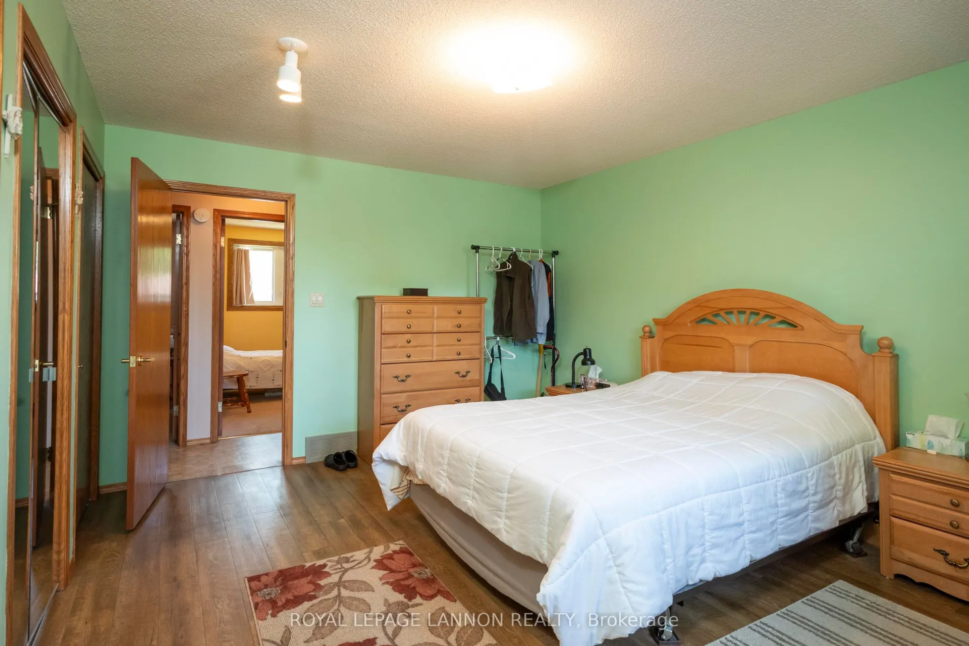 Photo 15 of 400 Randall Court, Thunder Bay, John Street North — HOMEH