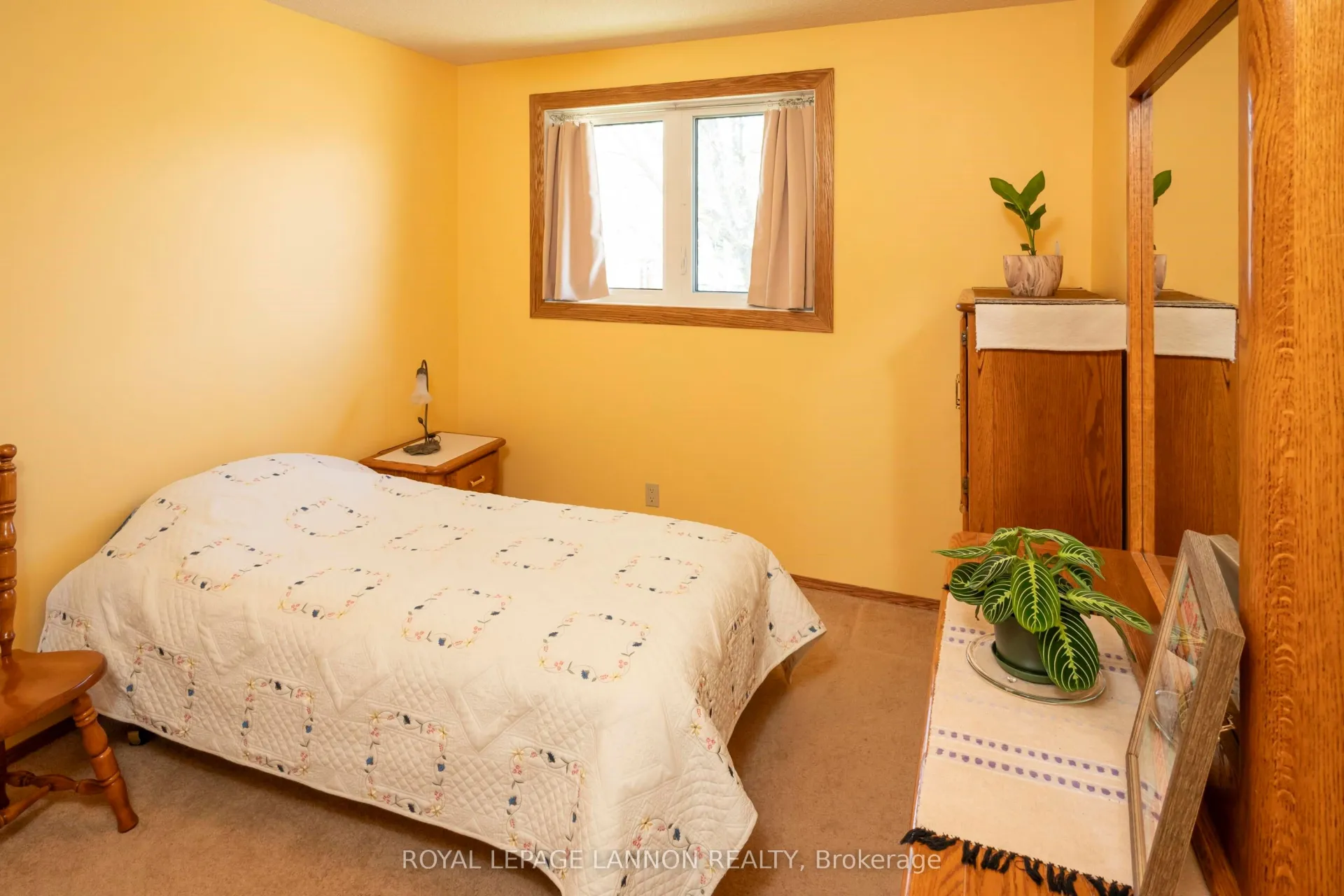 Photo 18 of 400 Randall Court, Thunder Bay, John Street North — HOMEH
