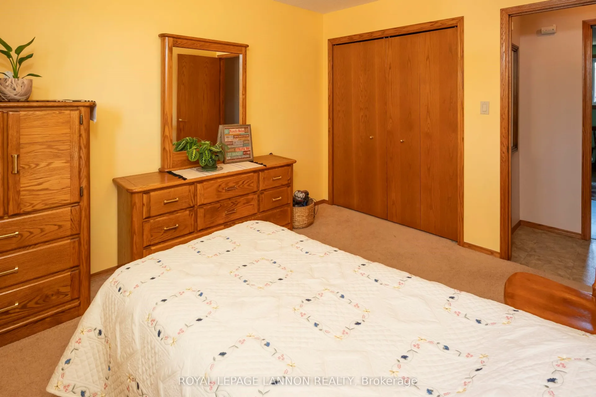 Photo 20 of 400 Randall Court, Thunder Bay, John Street North — HOMEH