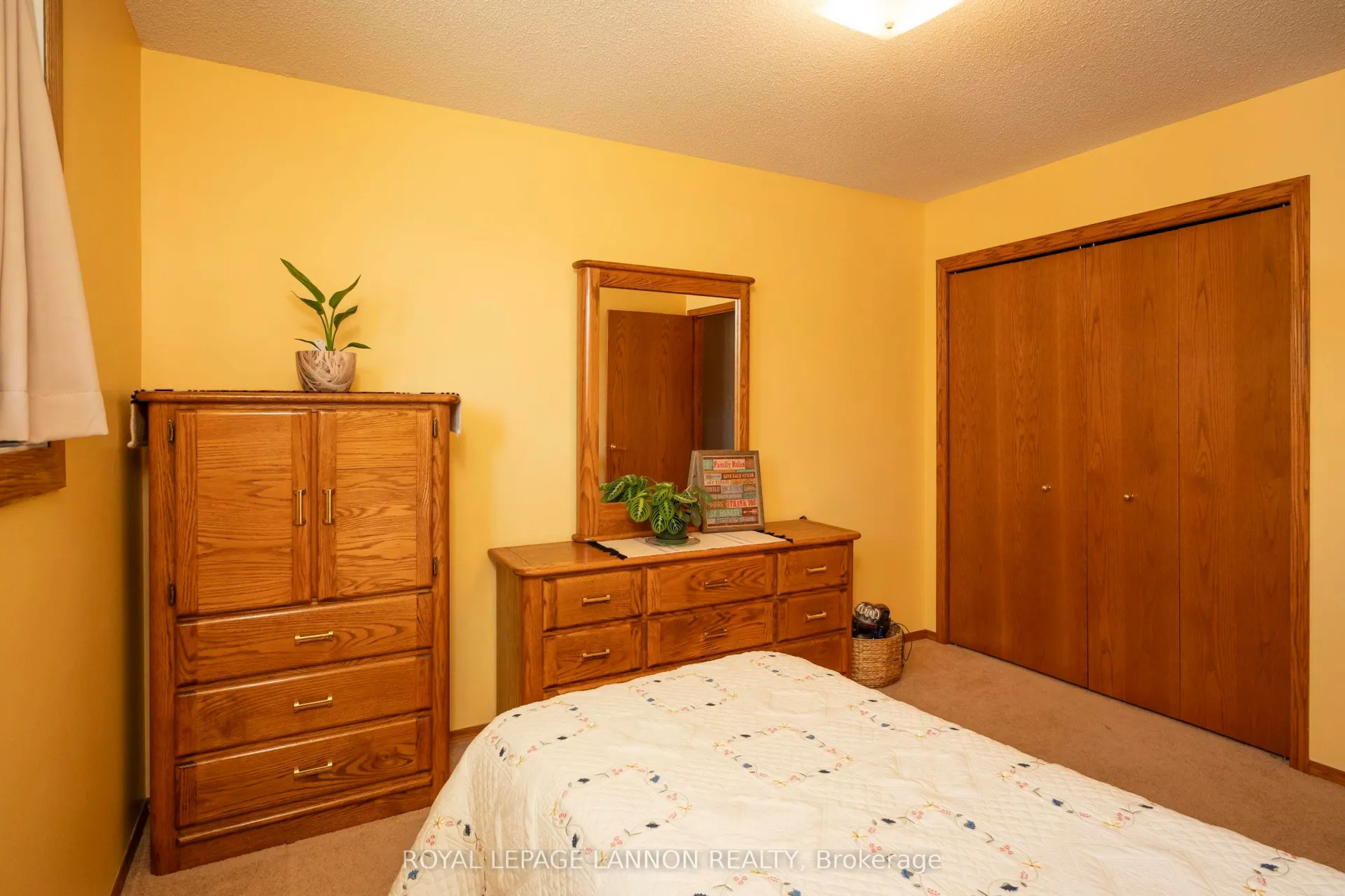 Photo 21 of 400 Randall Court, Thunder Bay, John Street North — HOMEH