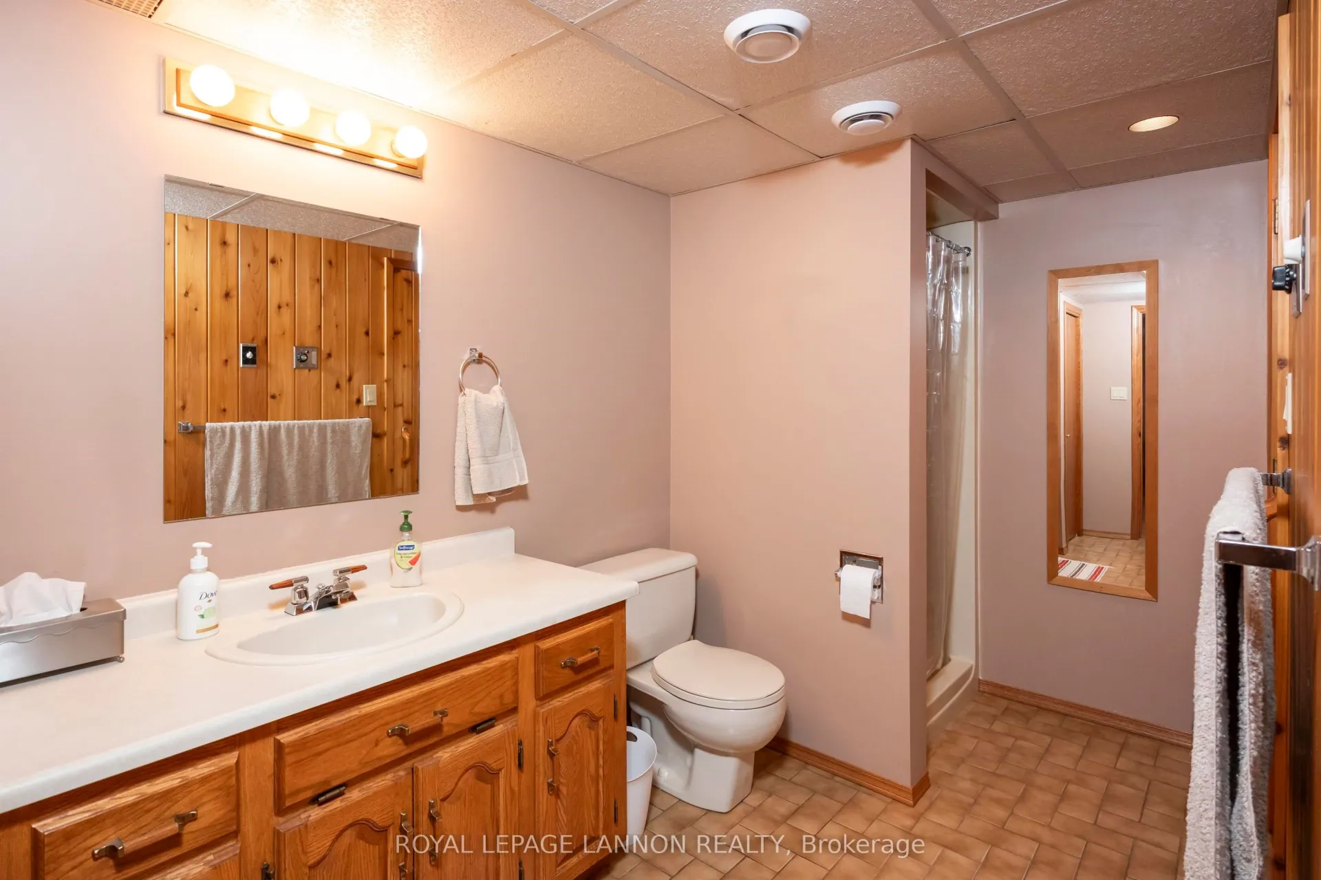 Photo 24 of 400 Randall Court, Thunder Bay, John Street North — HOMEH