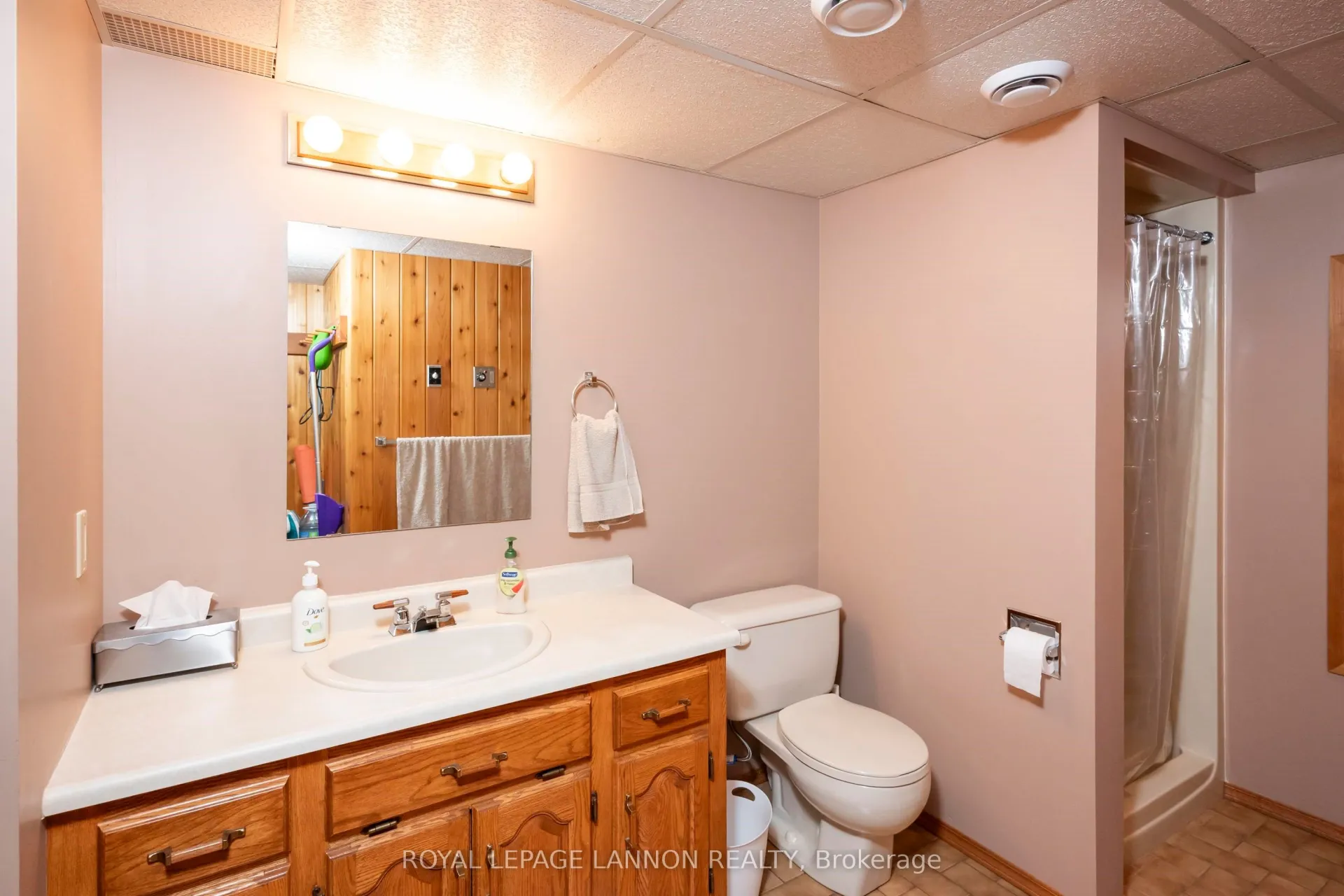 Photo 26 of 400 Randall Court, Thunder Bay, John Street North — HOMEH