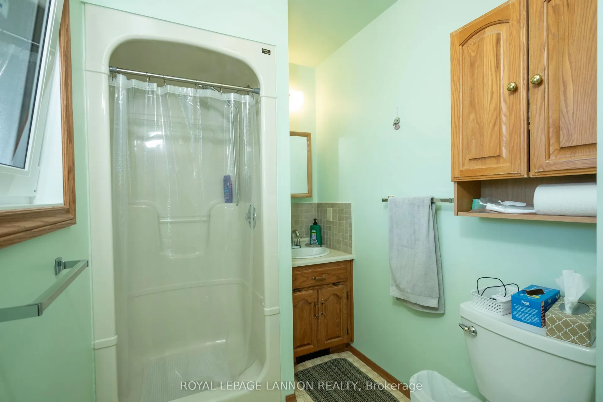 Photo 28 of 400 Randall Court, Thunder Bay, John Street North — HOMEH