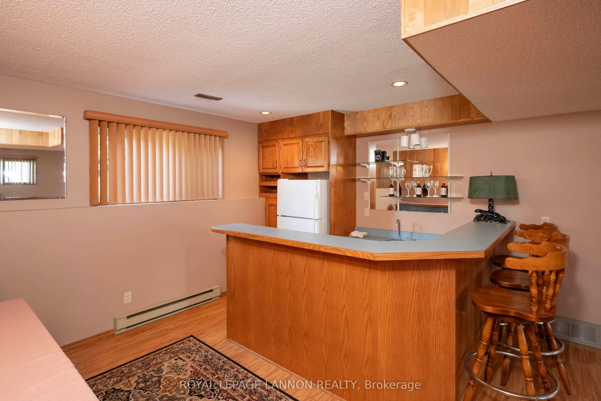 Photo 31 of 400 Randall Court, Thunder Bay, John Street North — HOMEH