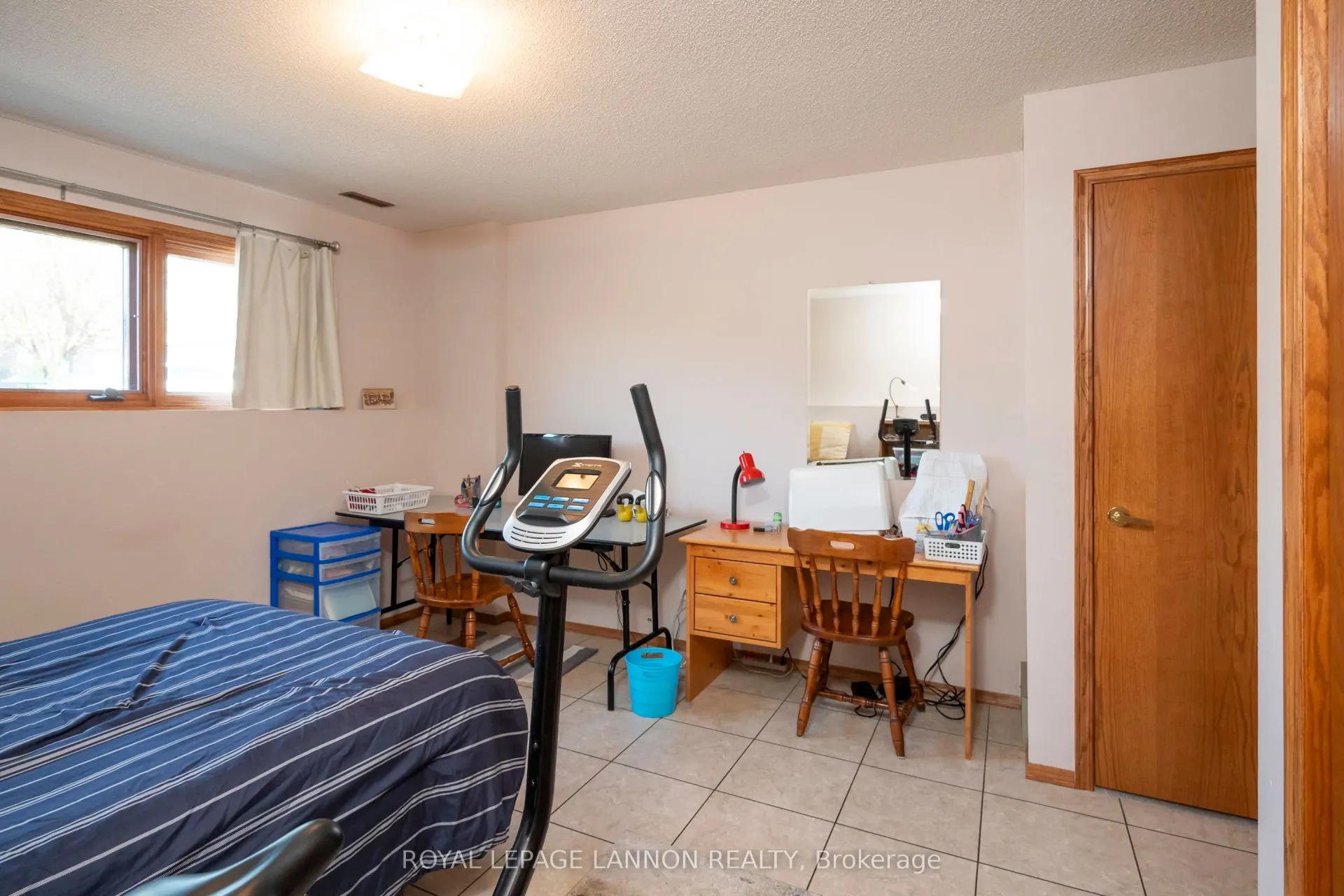 Photo 38 of 400 Randall Court, Thunder Bay, John Street North — HOMEH