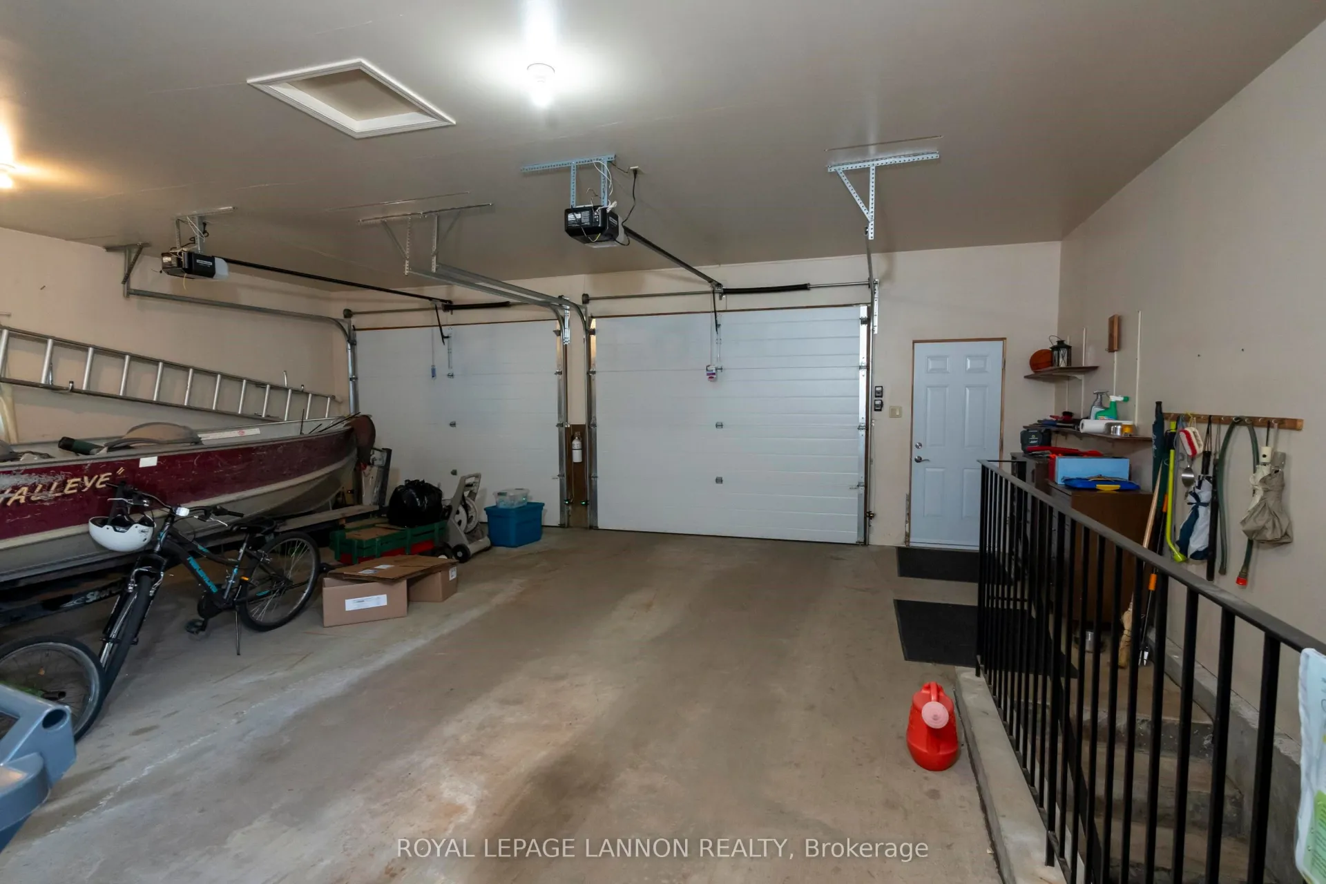 Photo 44 of 400 Randall Court, Thunder Bay, John Street North — HOMEH