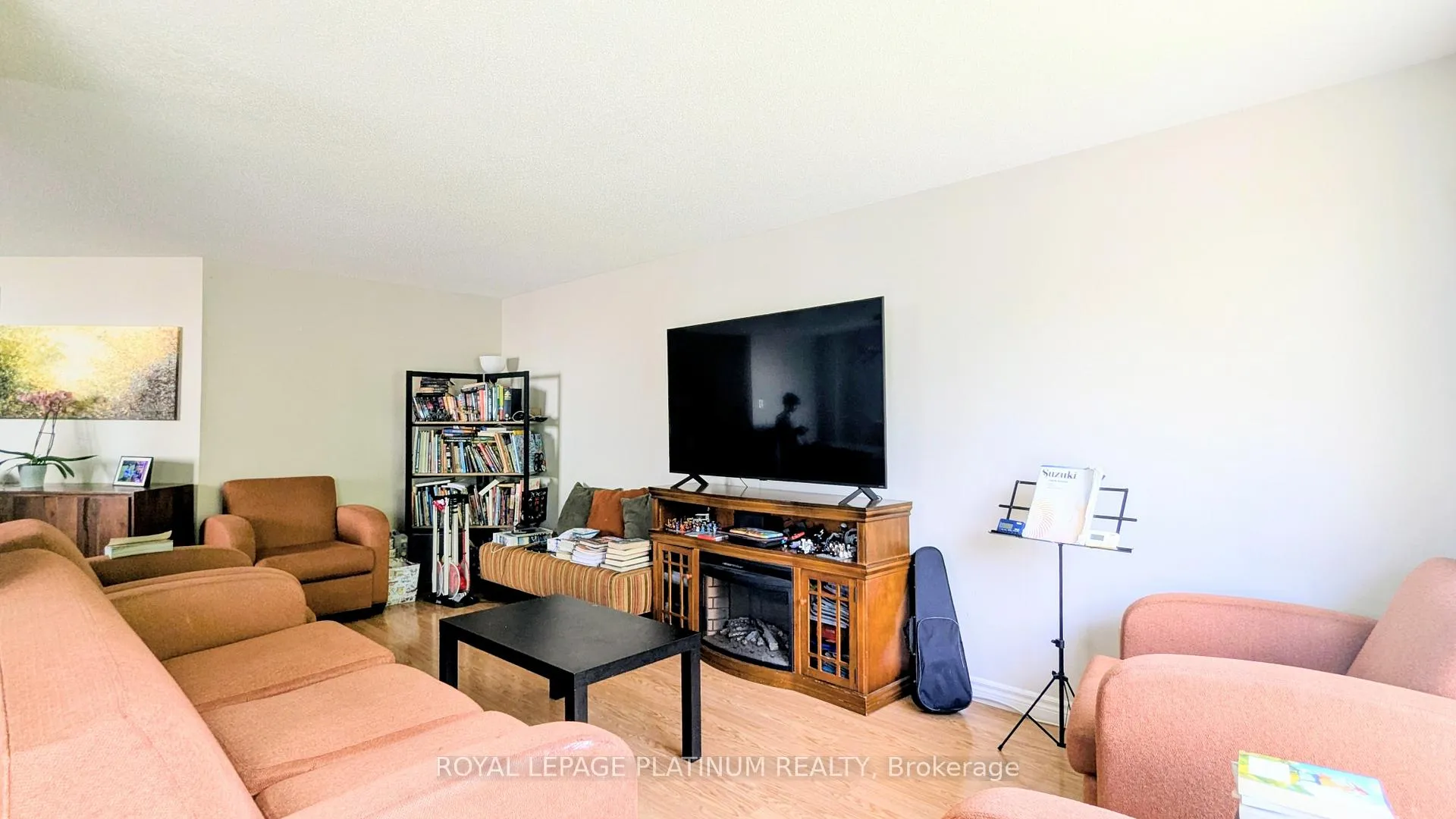 Photo 17 of 630 Pinerow Crescent, Waterloo — HOMEH