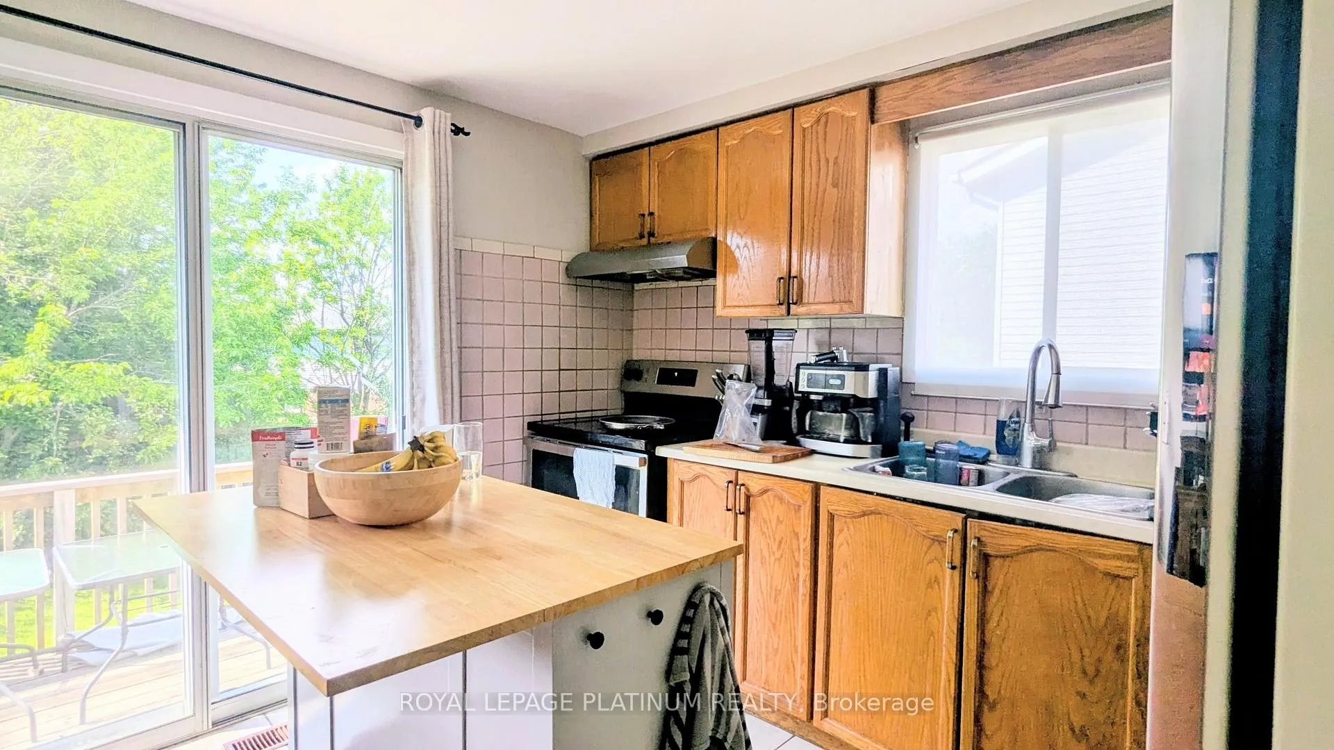 Photo 23 of 630 Pinerow Crescent, Waterloo — HOMEH