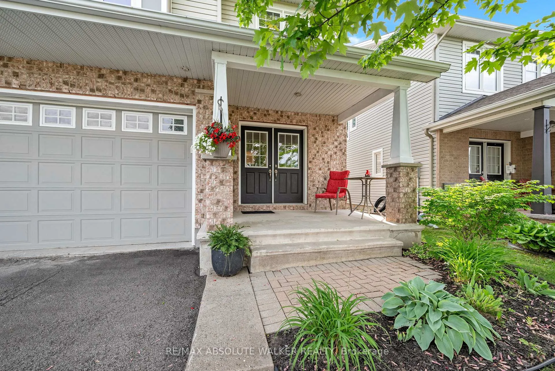 Photo 2 of 299 Bradwell Way, Ottawa, Blossom Park/Kemp Park/Findlay Creek — HOMEH