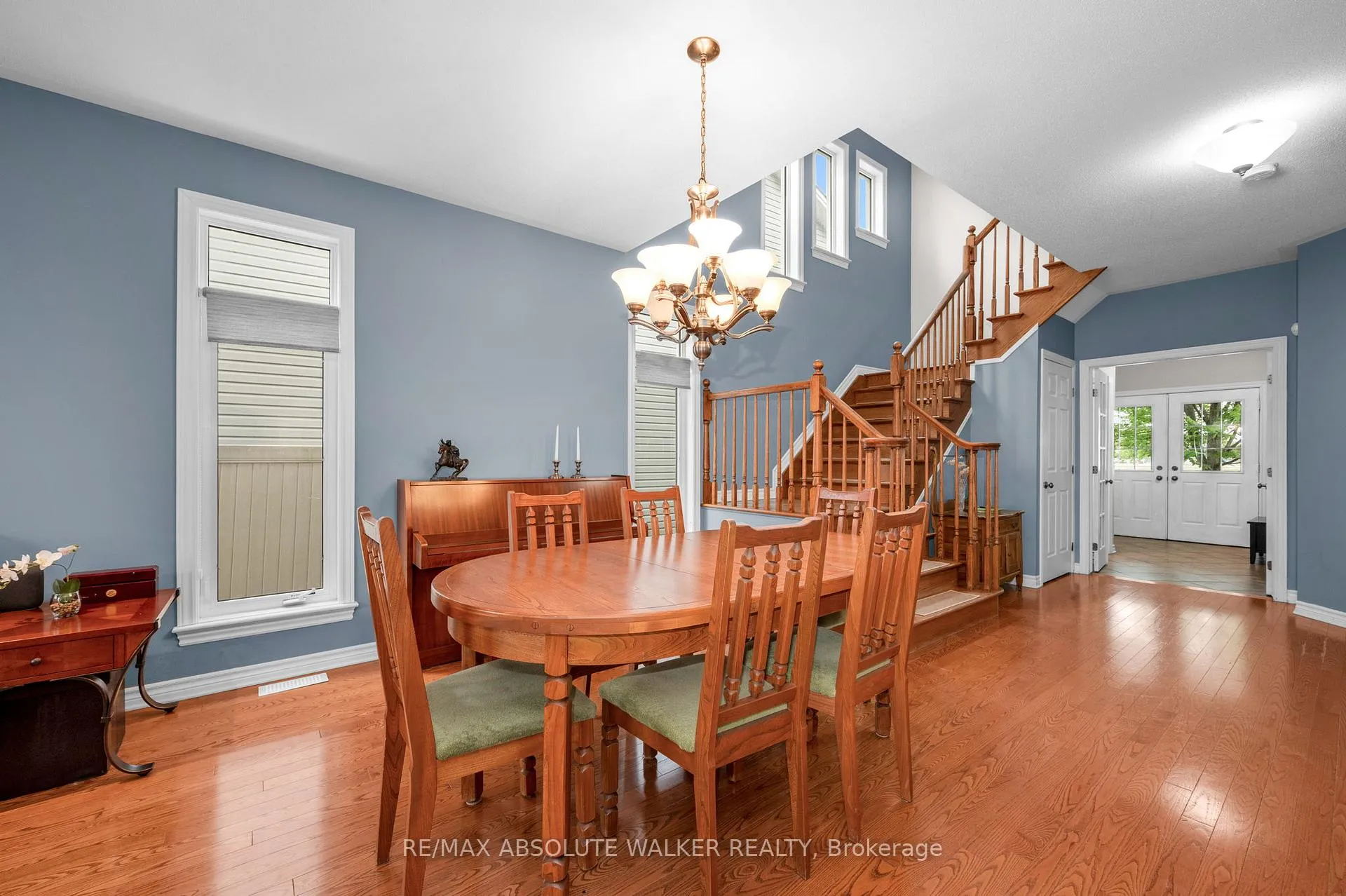 Photo 6 of 299 Bradwell Way, Ottawa, Blossom Park/Kemp Park/Findlay Creek — HOMEH