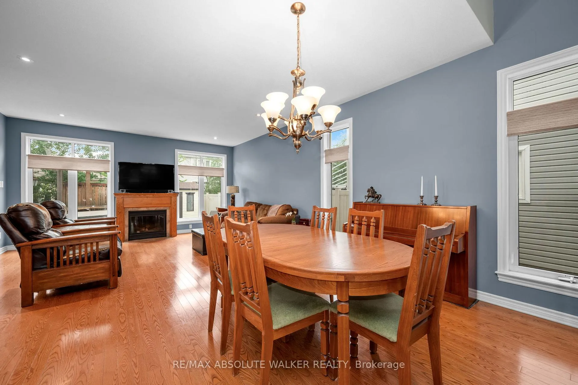 Photo 7 of 299 Bradwell Way, Ottawa, Blossom Park/Kemp Park/Findlay Creek — HOMEH