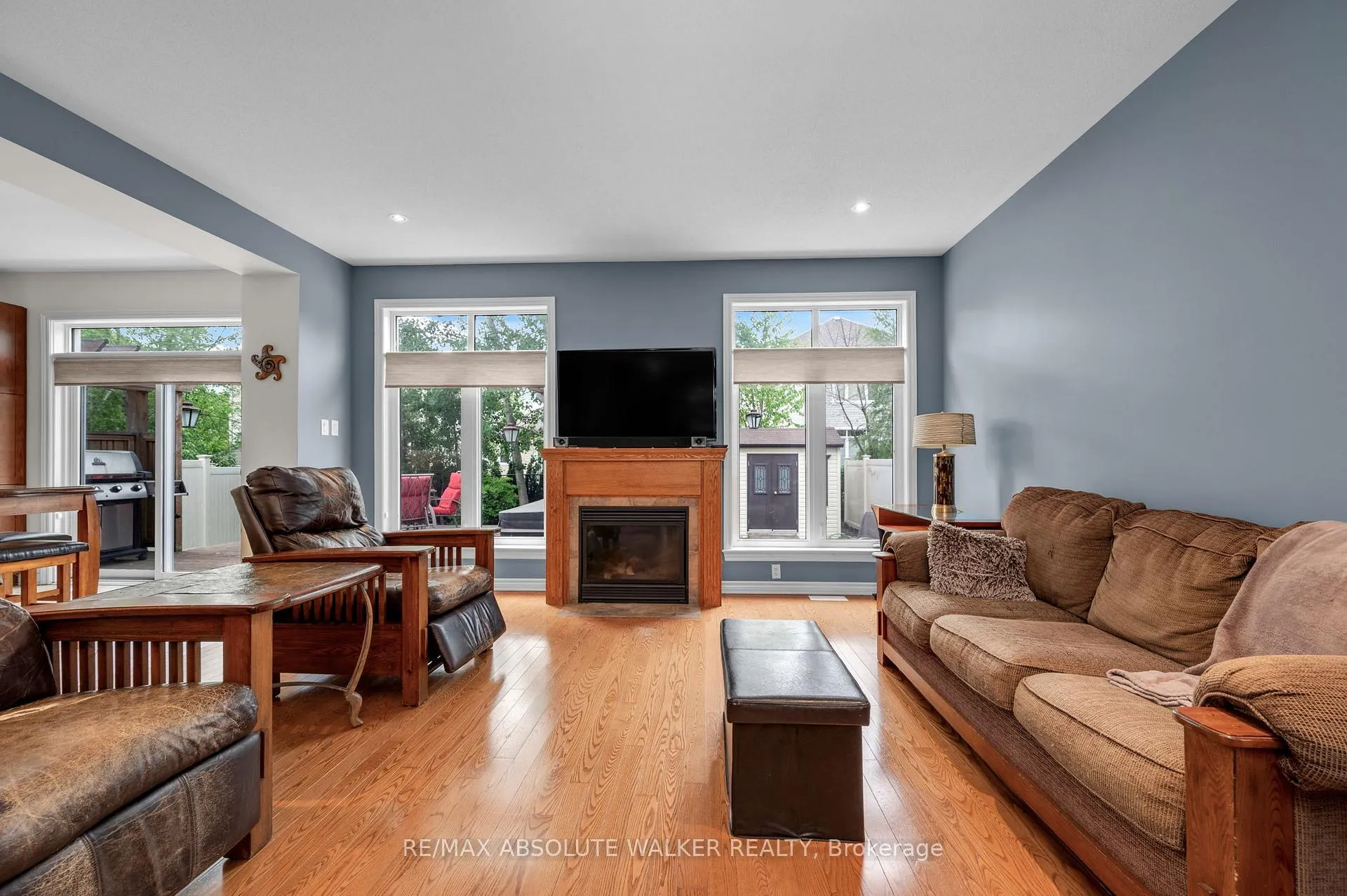 Photo 9 of 299 Bradwell Way, Ottawa, Blossom Park/Kemp Park/Findlay Creek — HOMEH