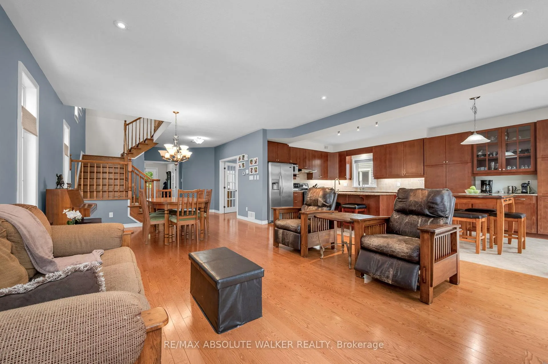 Photo 10 of 299 Bradwell Way, Ottawa, Blossom Park/Kemp Park/Findlay Creek — HOMEH