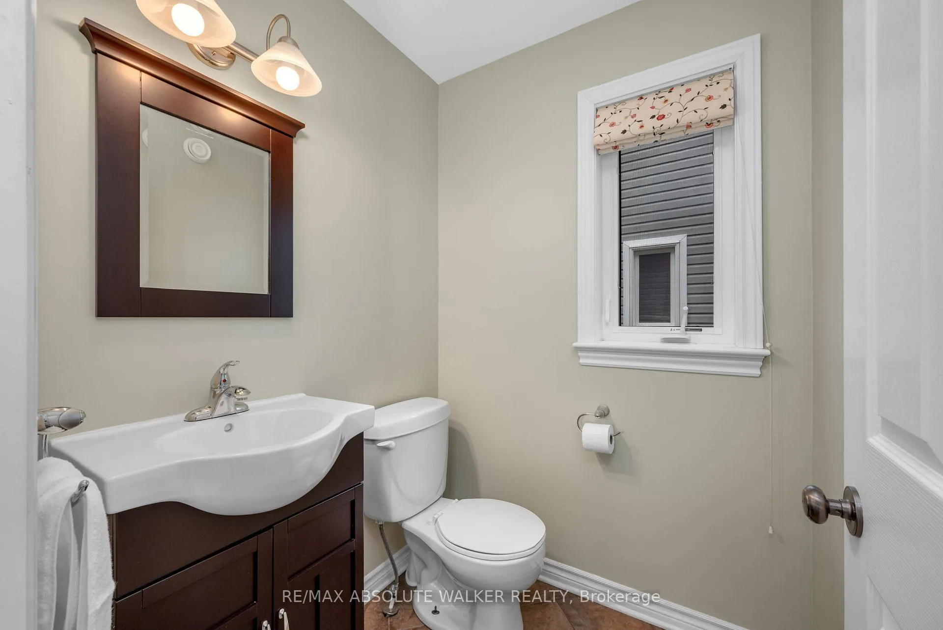 Photo 18 of 299 Bradwell Way, Ottawa, Blossom Park/Kemp Park/Findlay Creek — HOMEH