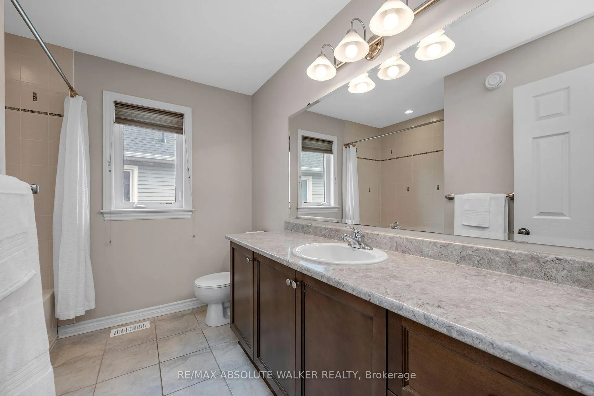 Photo 30 of 299 Bradwell Way, Ottawa, Blossom Park/Kemp Park/Findlay Creek — HOMEH