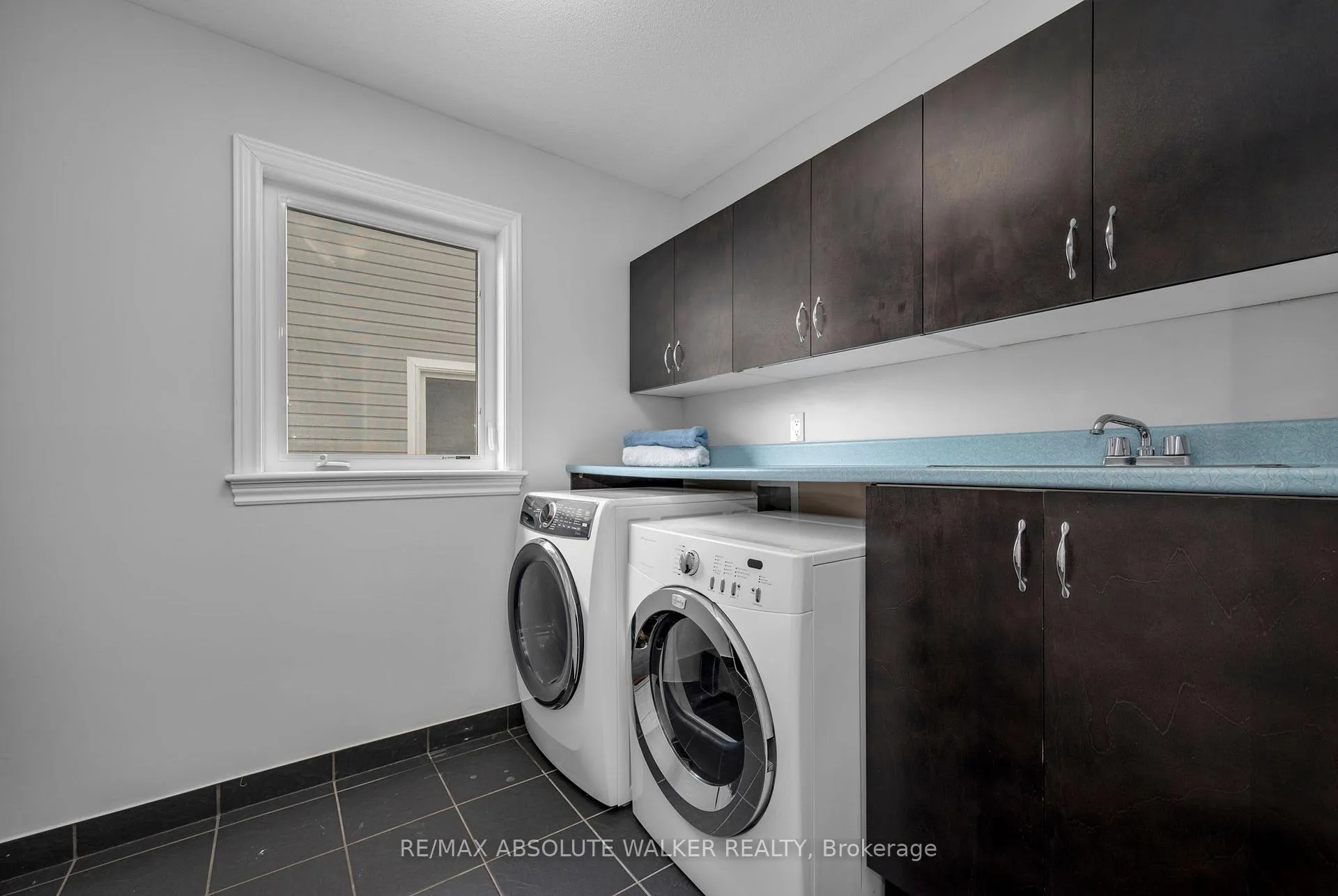 Photo 31 of 299 Bradwell Way, Ottawa, Blossom Park/Kemp Park/Findlay Creek — HOMEH