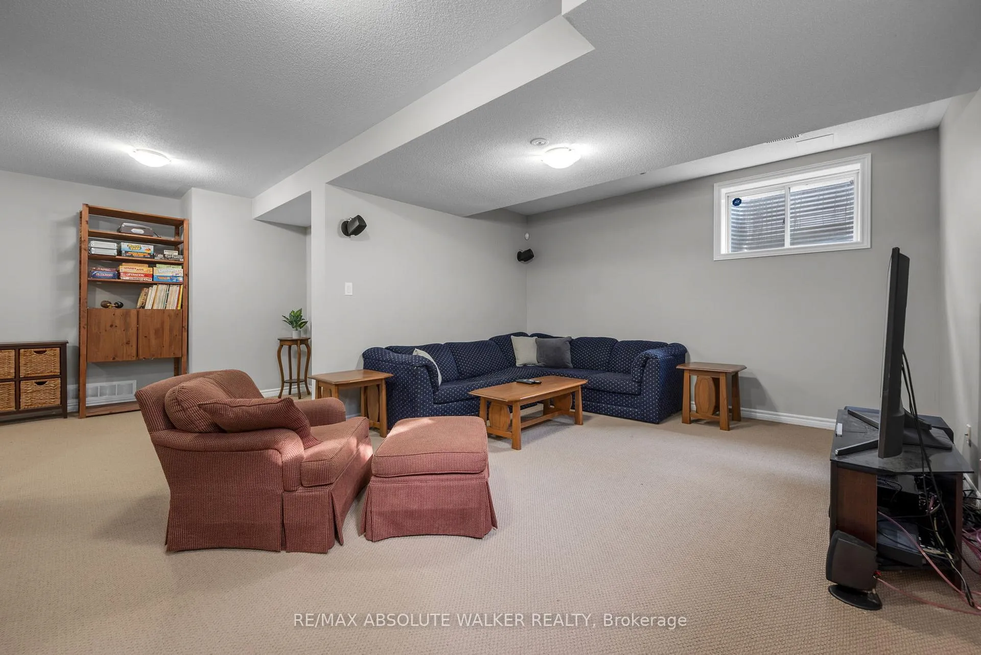 Photo 33 of 299 Bradwell Way, Ottawa, Blossom Park/Kemp Park/Findlay Creek — HOMEH