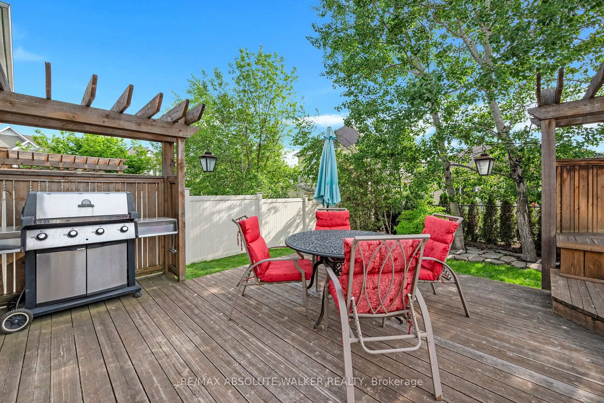 Photo 35 of 299 Bradwell Way, Ottawa, Blossom Park/Kemp Park/Findlay Creek — HOMEH