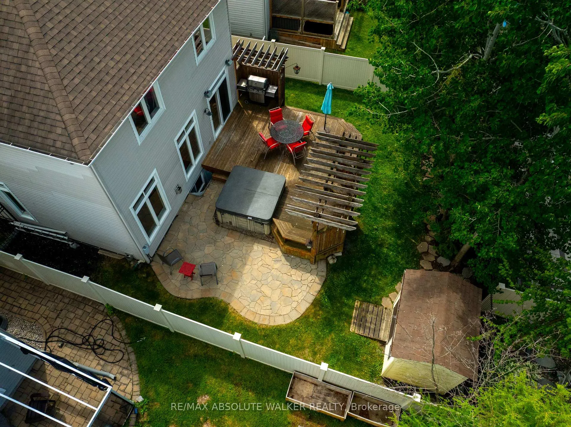 Photo 39 of 299 Bradwell Way, Ottawa, Blossom Park/Kemp Park/Findlay Creek — HOMEH