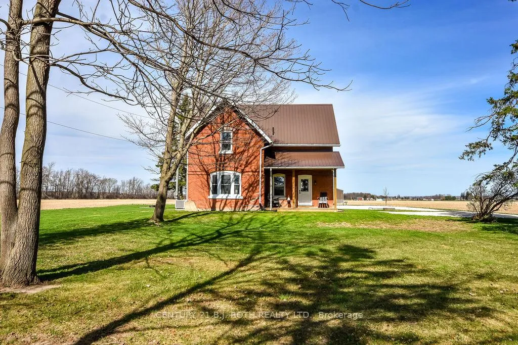 Photo 5 of 1153 Glengarry Landing Road S, Springwater, Rural Springwater — HOMEH