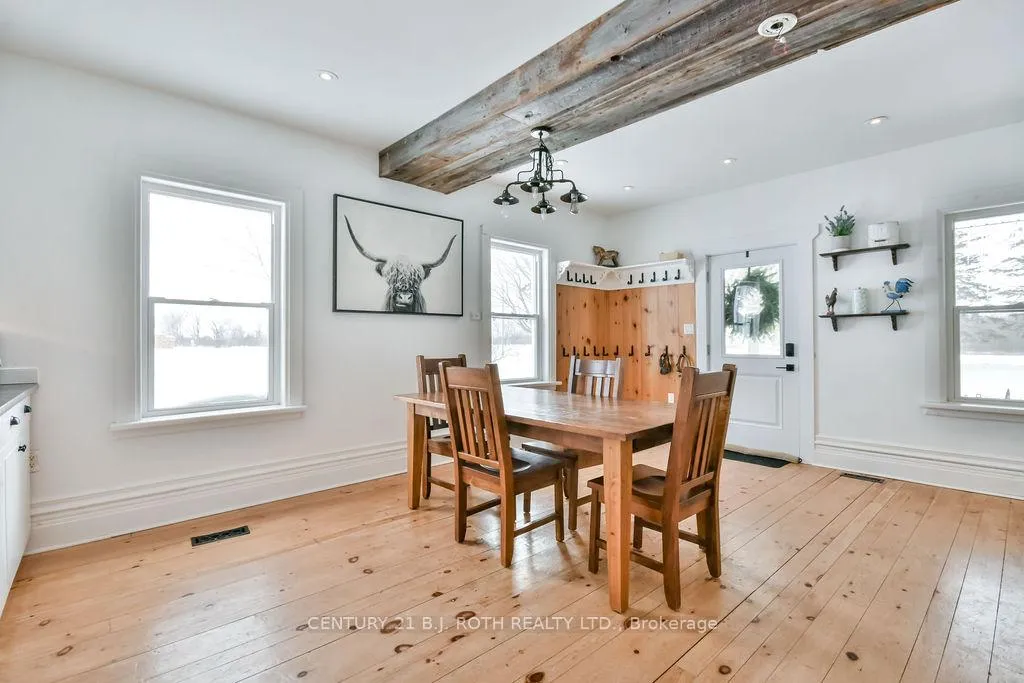 Photo 9 of 1153 Glengarry Landing Road S, Springwater, Rural Springwater — HOMEH