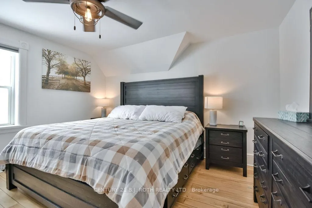 Photo 19 of 1153 Glengarry Landing Road S, Springwater, Rural Springwater — HOMEH