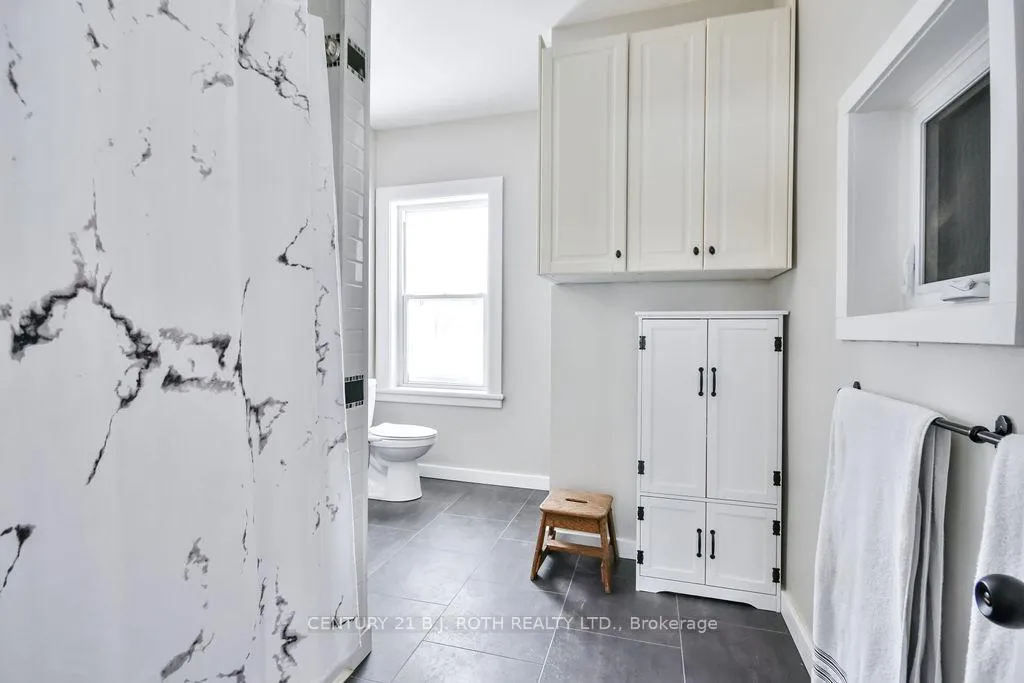 Photo 21 of 1153 Glengarry Landing Road S, Springwater, Rural Springwater — HOMEH