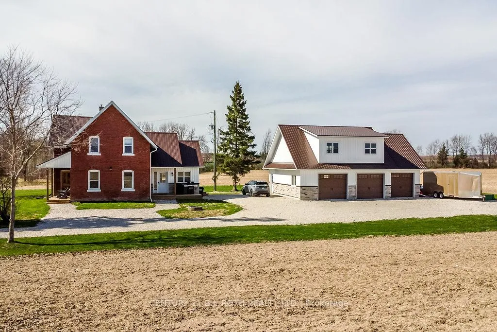 Photo 24 of 1153 Glengarry Landing Road S, Springwater, Rural Springwater — HOMEH