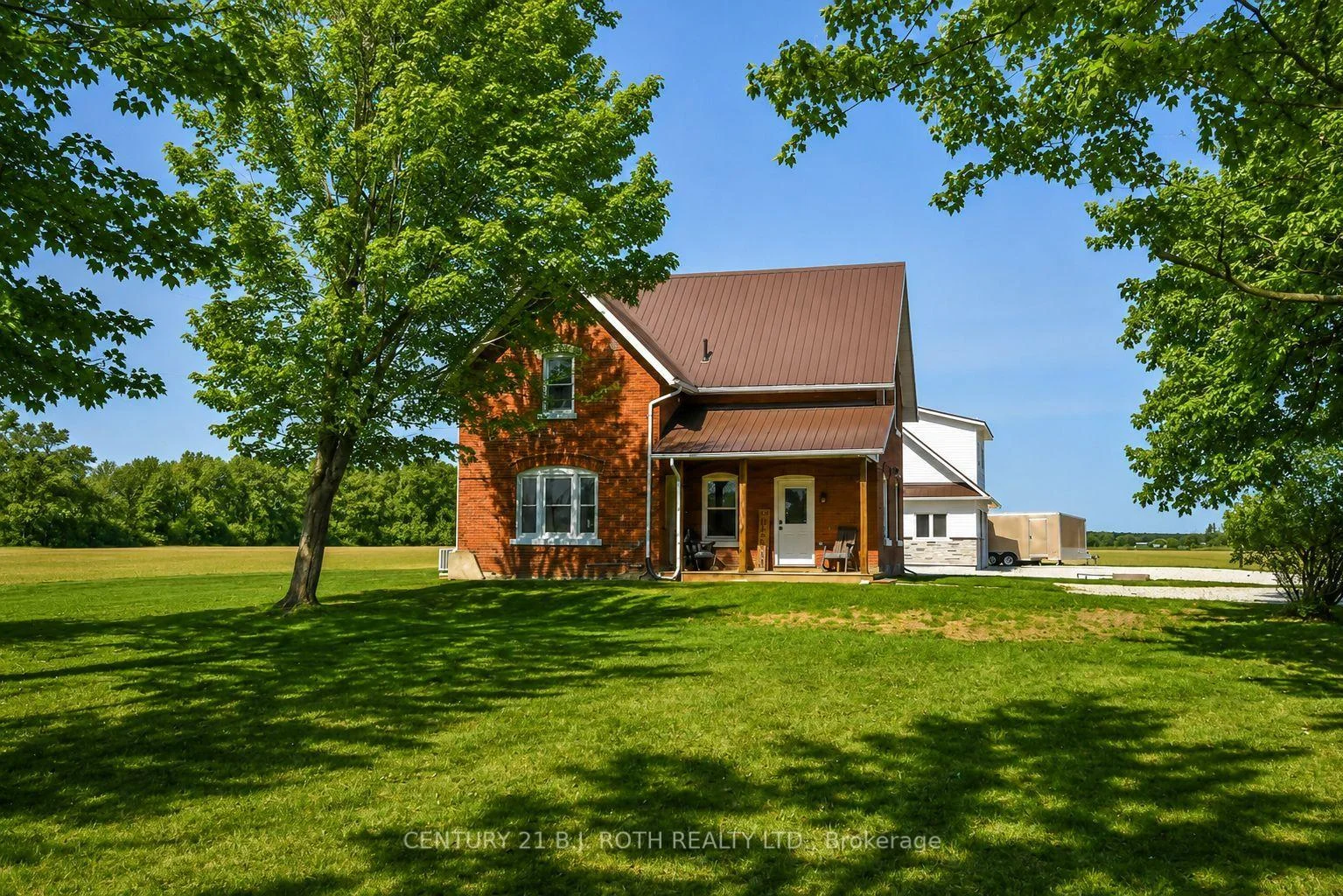 Photo 4 of 1153 Glengarry Landing Road S, Springwater, Rural Springwater — HOMEH