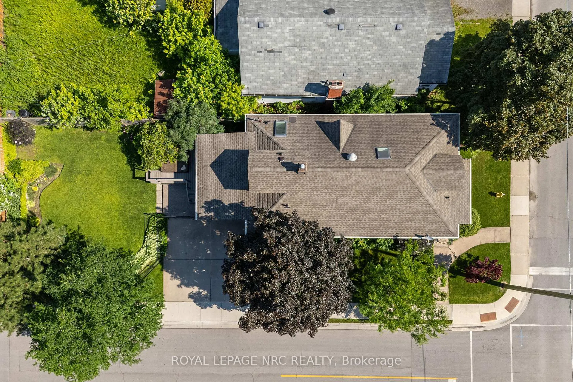 Photo 6 of 110 Highland Avenue, St. Catharines, Old Glenridge — HOMEH