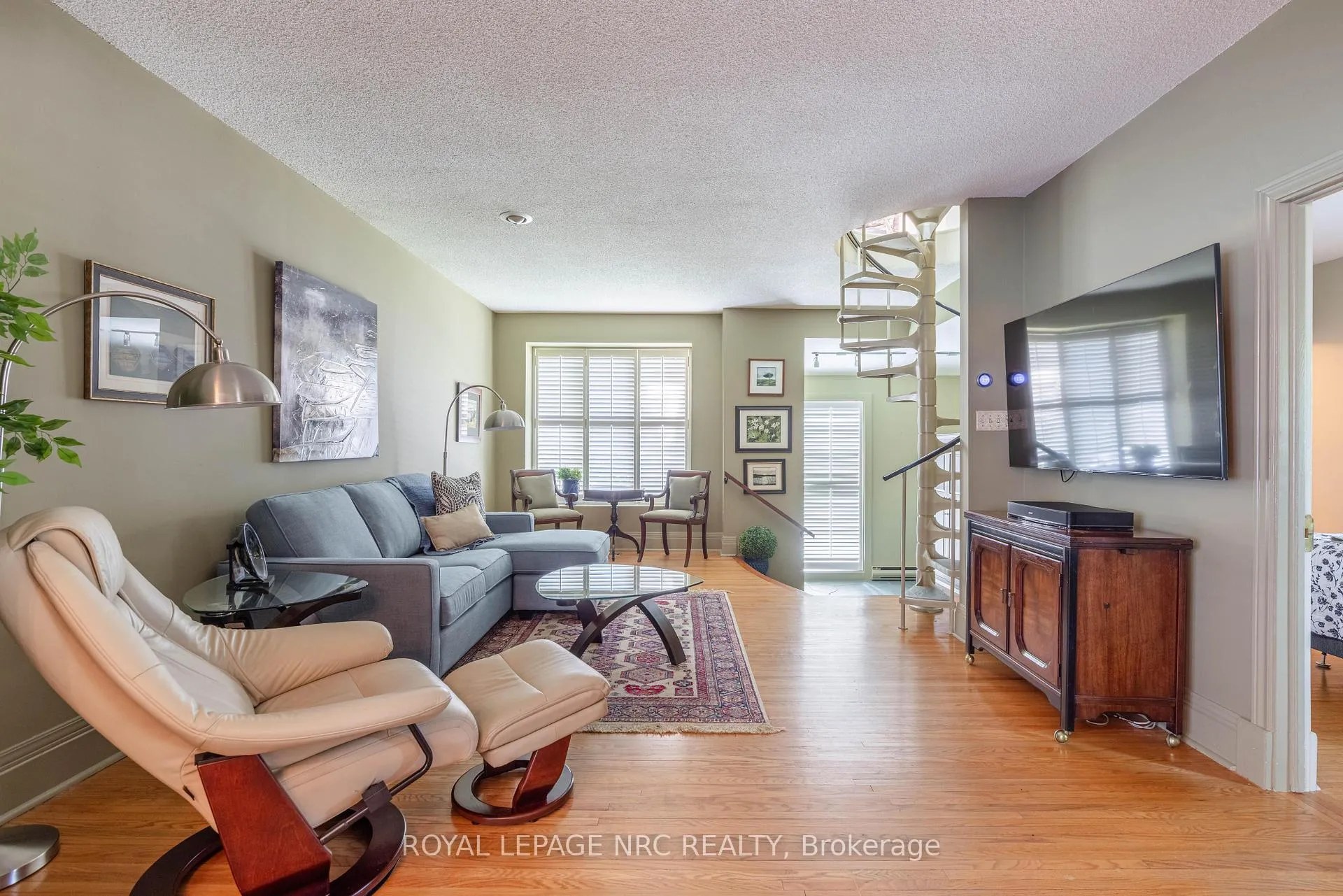 Photo 10 of 110 Highland Avenue, St. Catharines, Old Glenridge — HOMEH