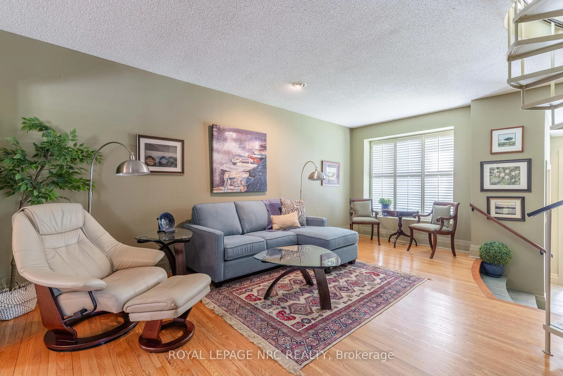 Photo 11 of 110 Highland Avenue, St. Catharines, Old Glenridge — HOMEH