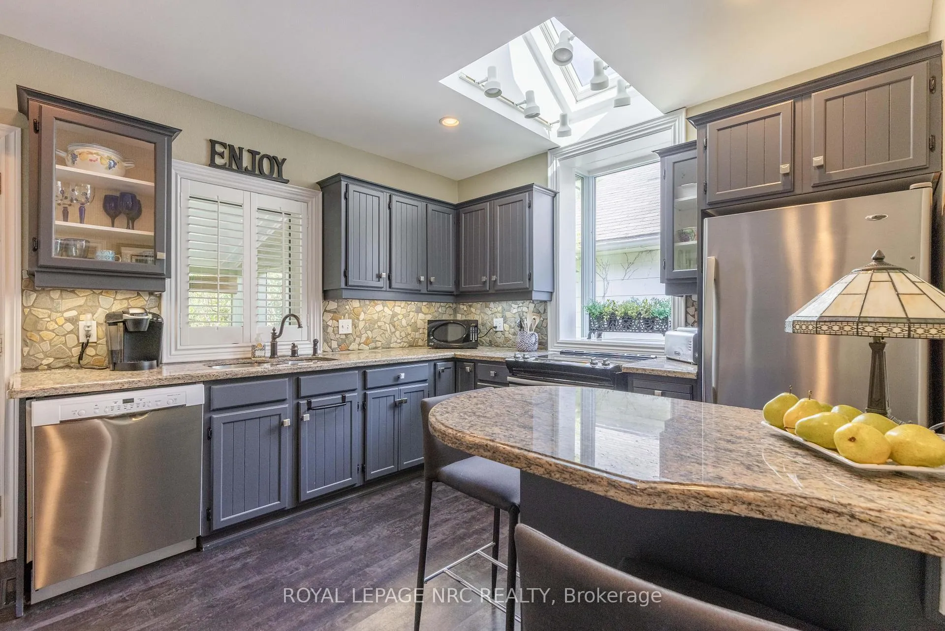 Photo 18 of 110 Highland Avenue, St. Catharines, Old Glenridge — HOMEH