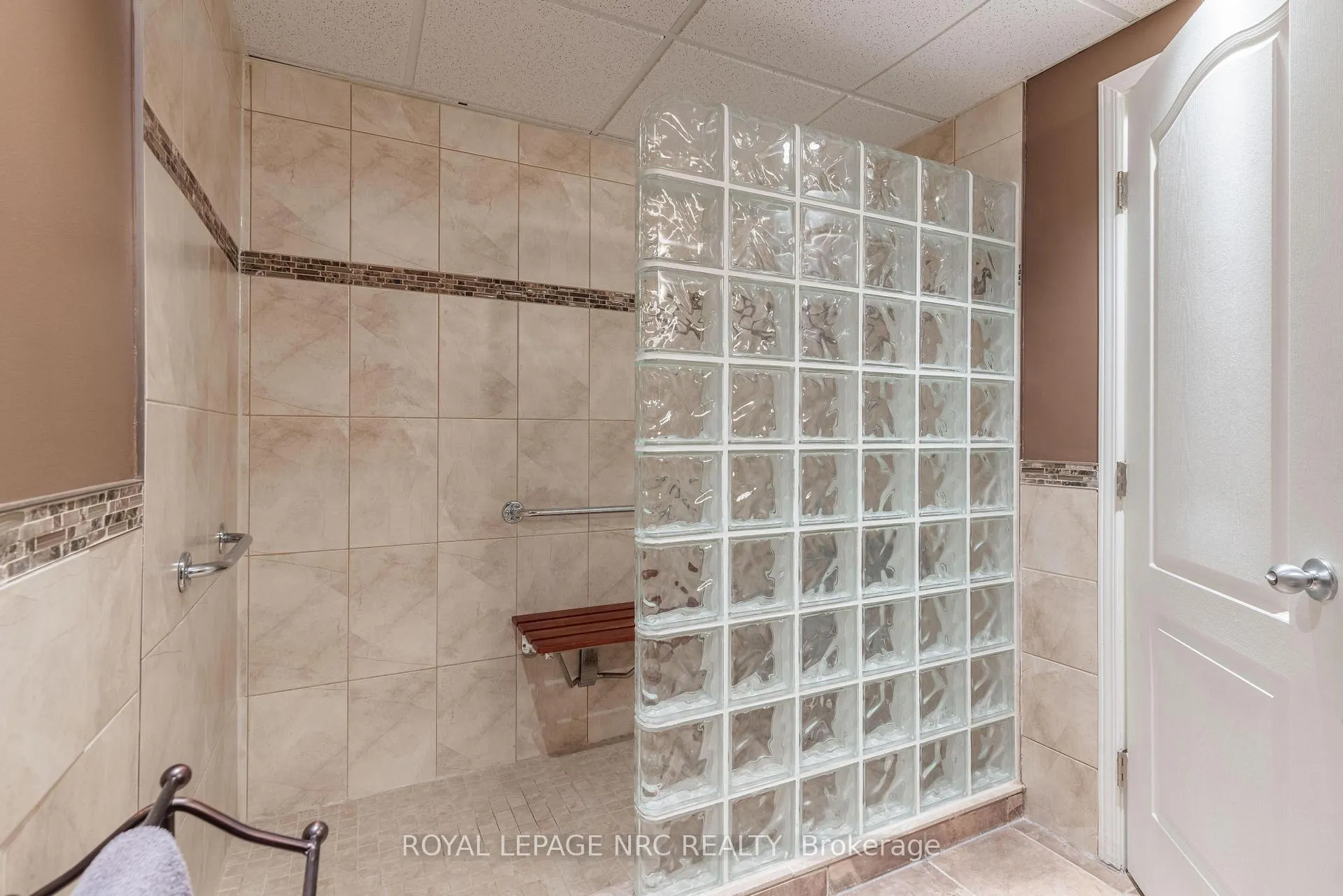 Photo 30 of 110 Highland Avenue, St. Catharines, Old Glenridge — HOMEH
