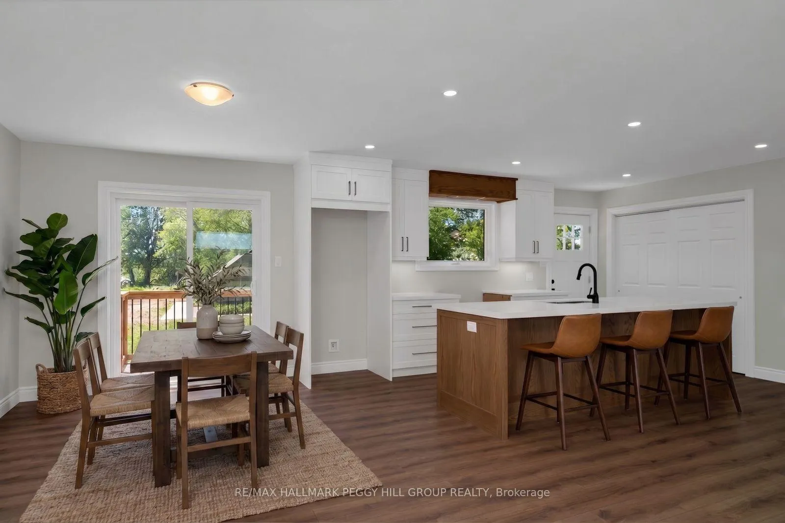 Photo 3 of 1100 Vespra Valley Road, Springwater, Rural Springwater — HOMEH