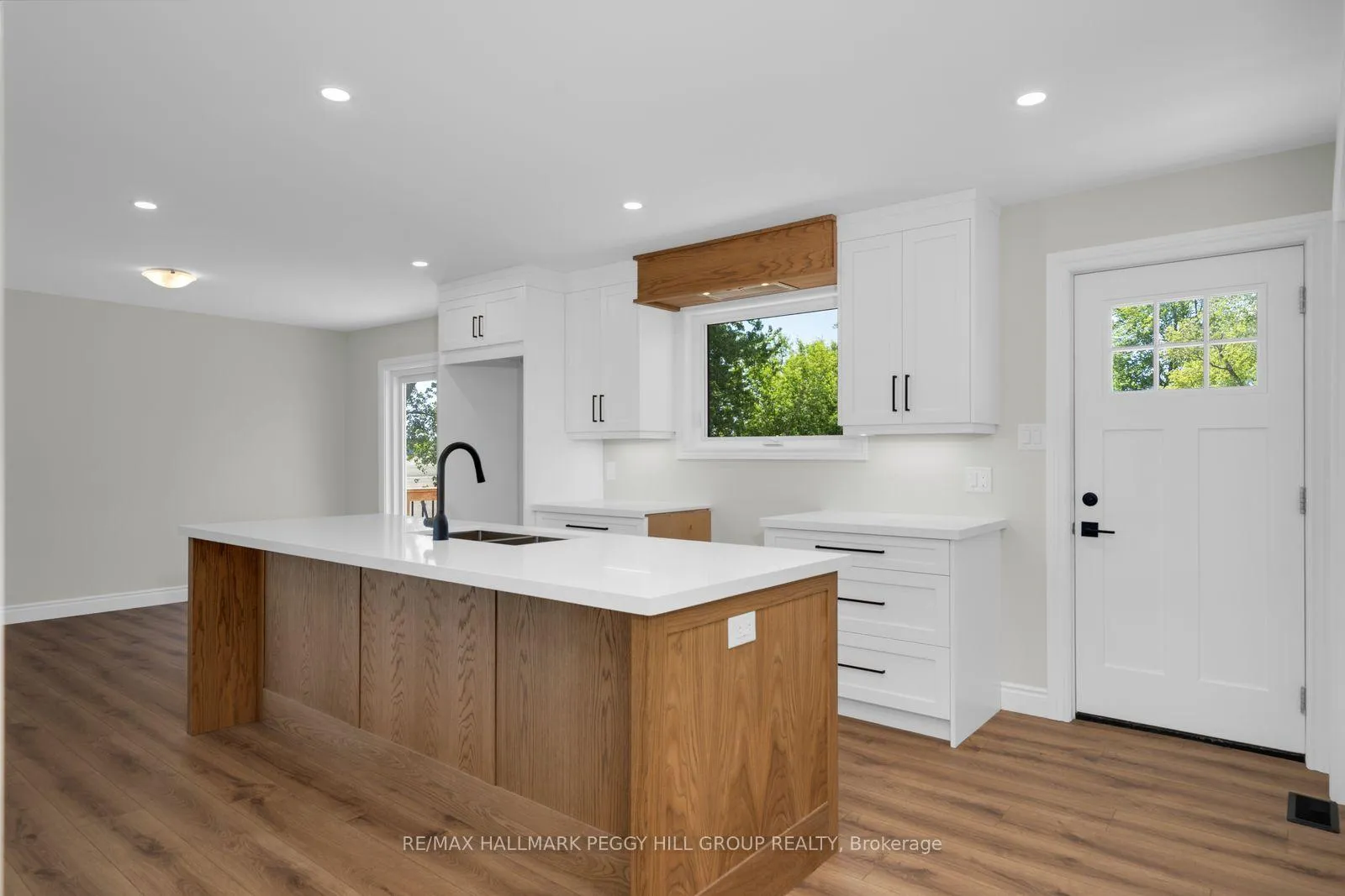 Photo 4 of 1100 Vespra Valley Road, Springwater, Rural Springwater — HOMEH