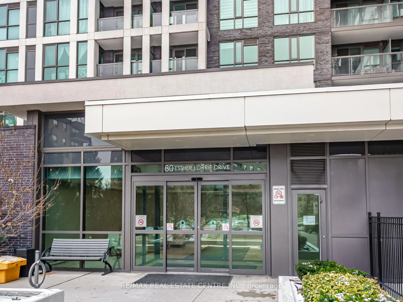 Photo 4 of Unit 720, 80 Esther Lorrie Drive, Etobicoke, West Humber-Clairville — HOMEH