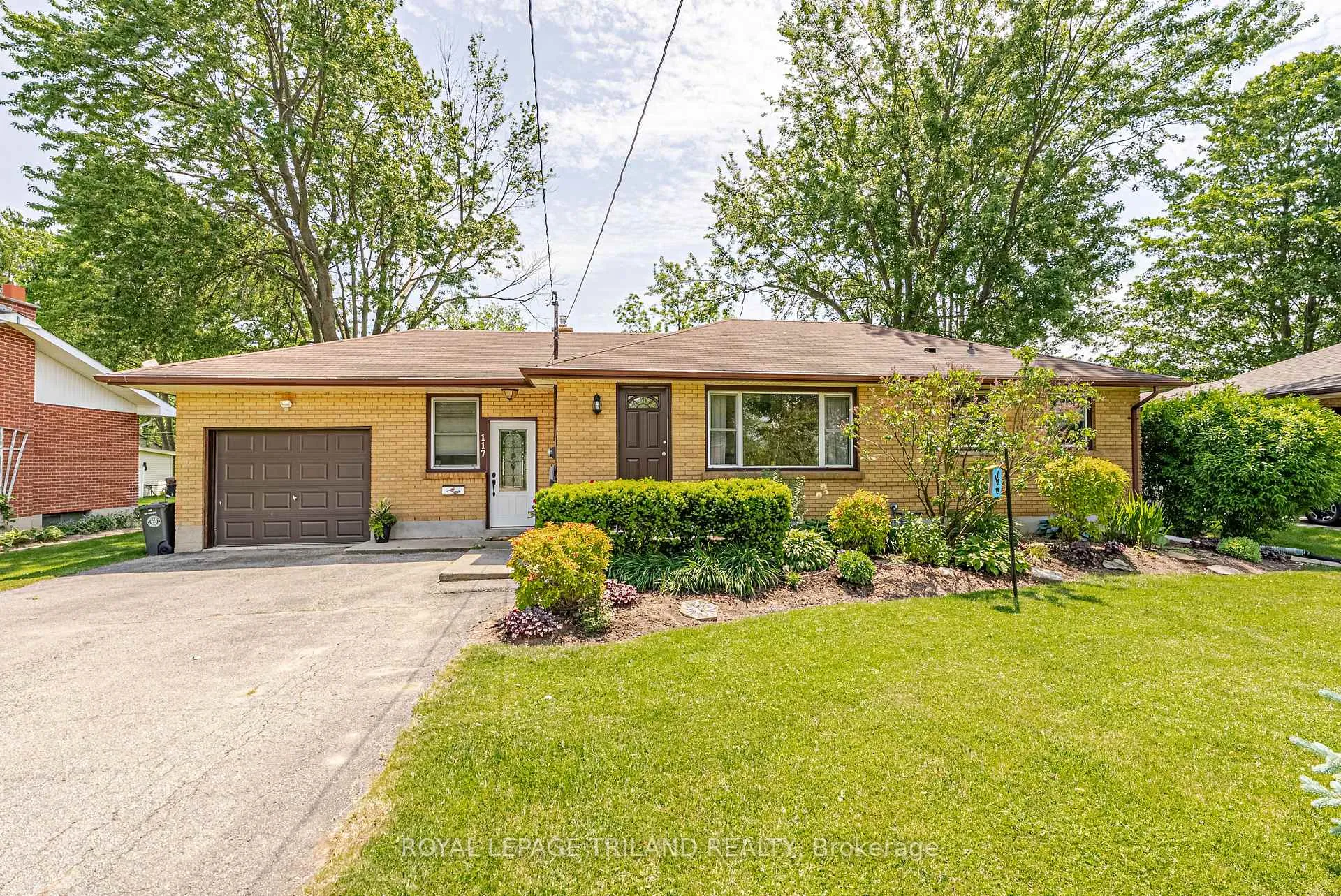 Photo 7 of 117 Seventh Avenue, Central Elgin, Belmont — HOMEH