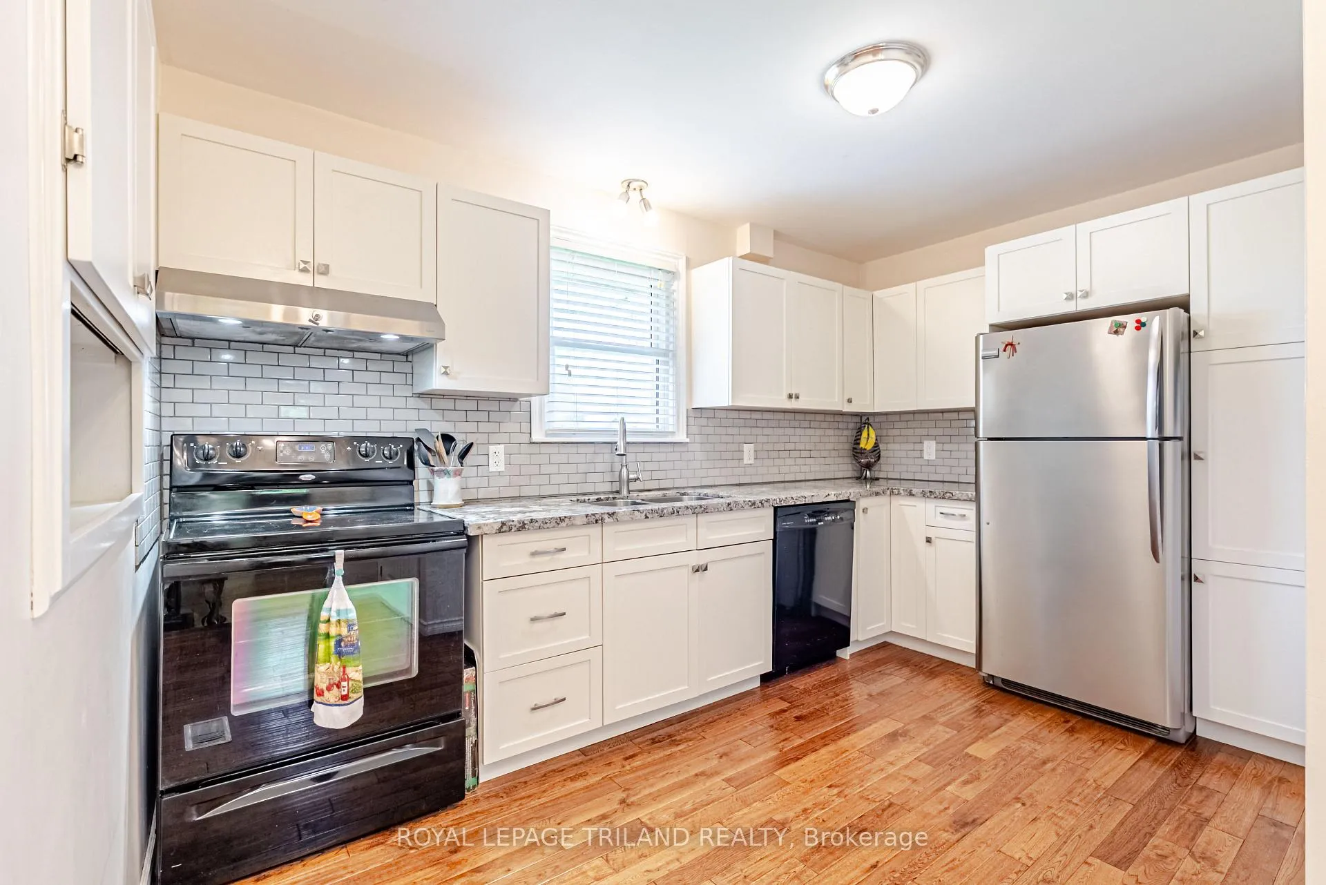 Photo 20 of 117 Seventh Avenue, Central Elgin, Belmont — HOMEH