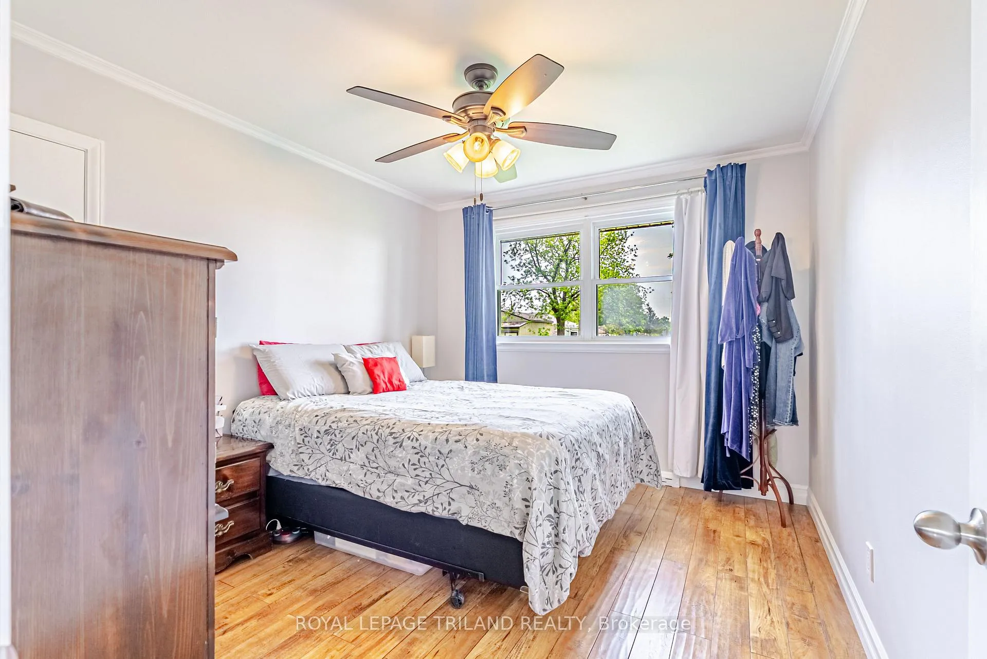 Photo 32 of 117 Seventh Avenue, Central Elgin, Belmont — HOMEH