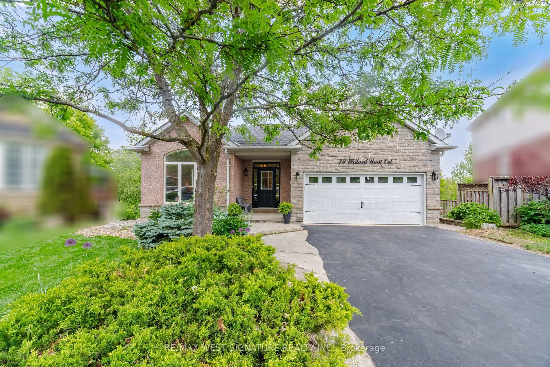 Photo 1 of 29 Willard Hunt Crescent, King, Schomberg — HOMEH