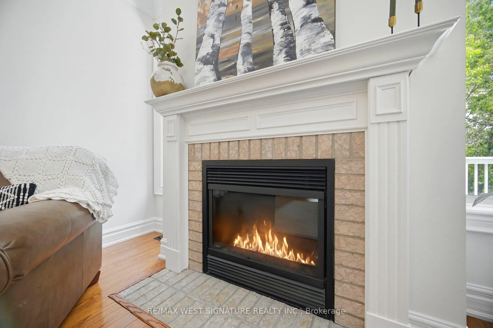 Photo 15 of 29 Willard Hunt Crescent, King, Schomberg — HOMEH
