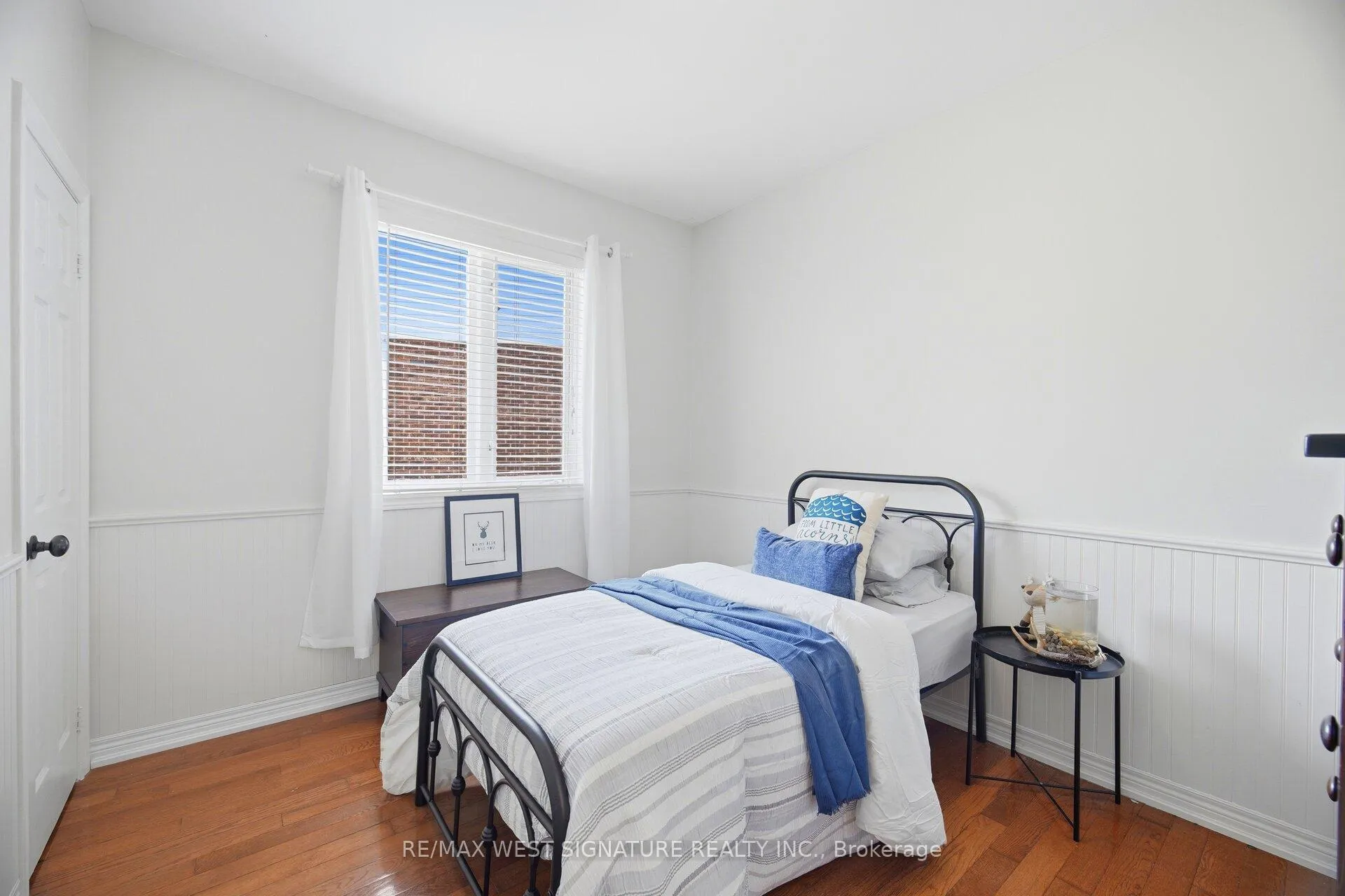 Photo 21 of 29 Willard Hunt Crescent, King, Schomberg — HOMEH