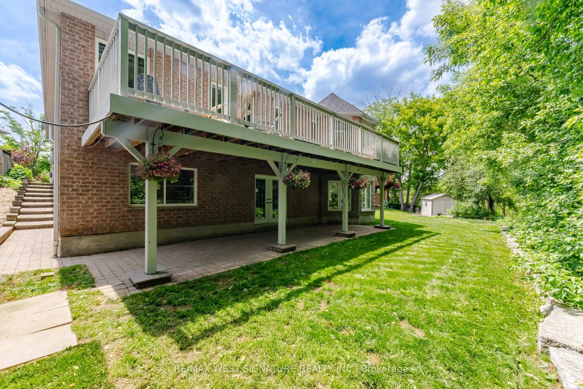 Photo 37 of 29 Willard Hunt Crescent, King, Schomberg — HOMEH