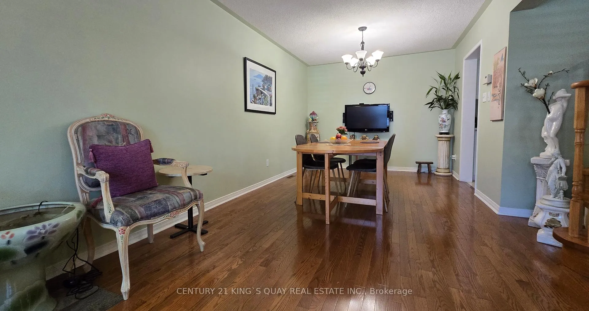 Photo 9 of 1 Ostick Street, Aurora, Bayview Wellington — HOMEH