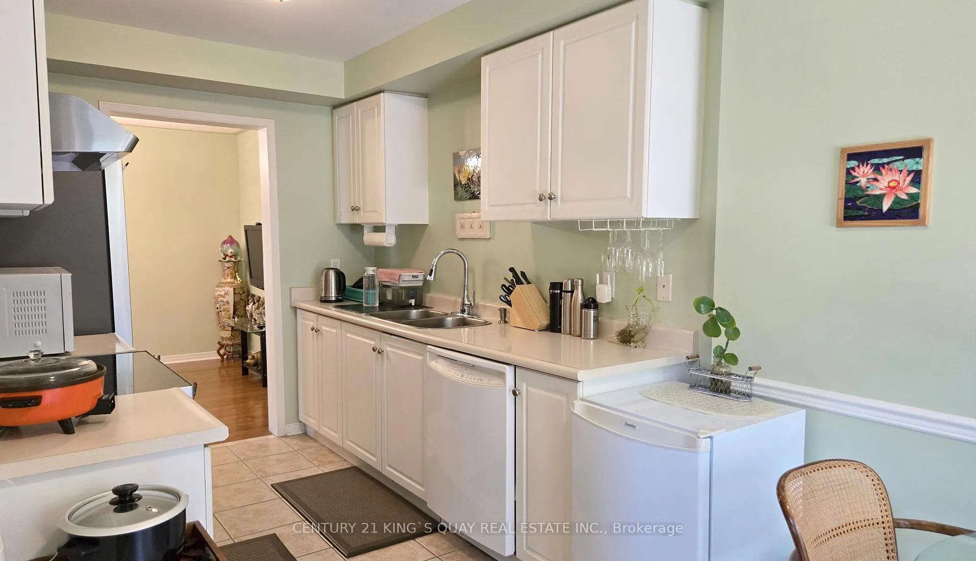 Photo 13 of 1 Ostick Street, Aurora, Bayview Wellington — HOMEH