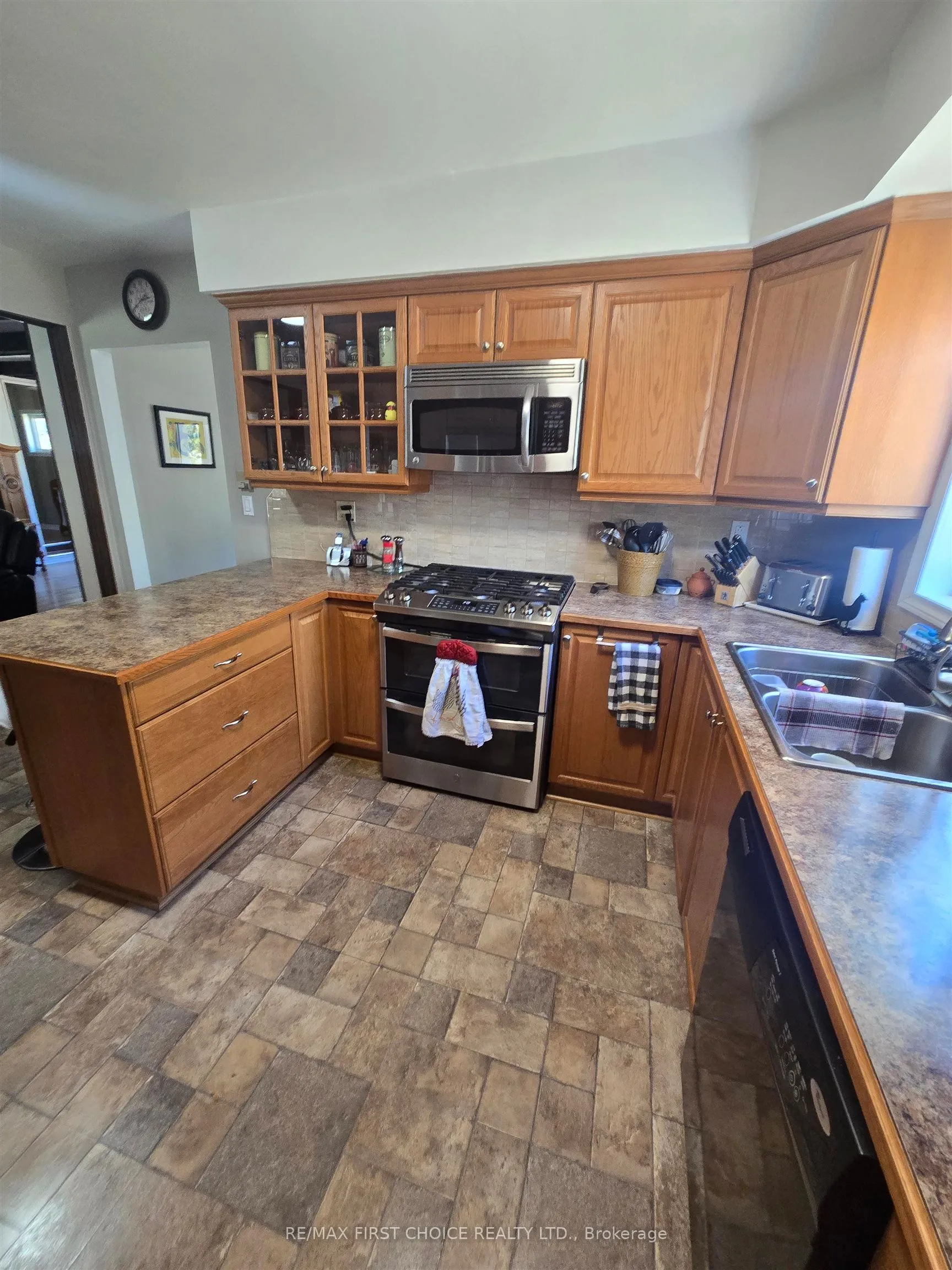 Photo 16 of 491 Lakeshore Drive, Shuniah — HOMEH