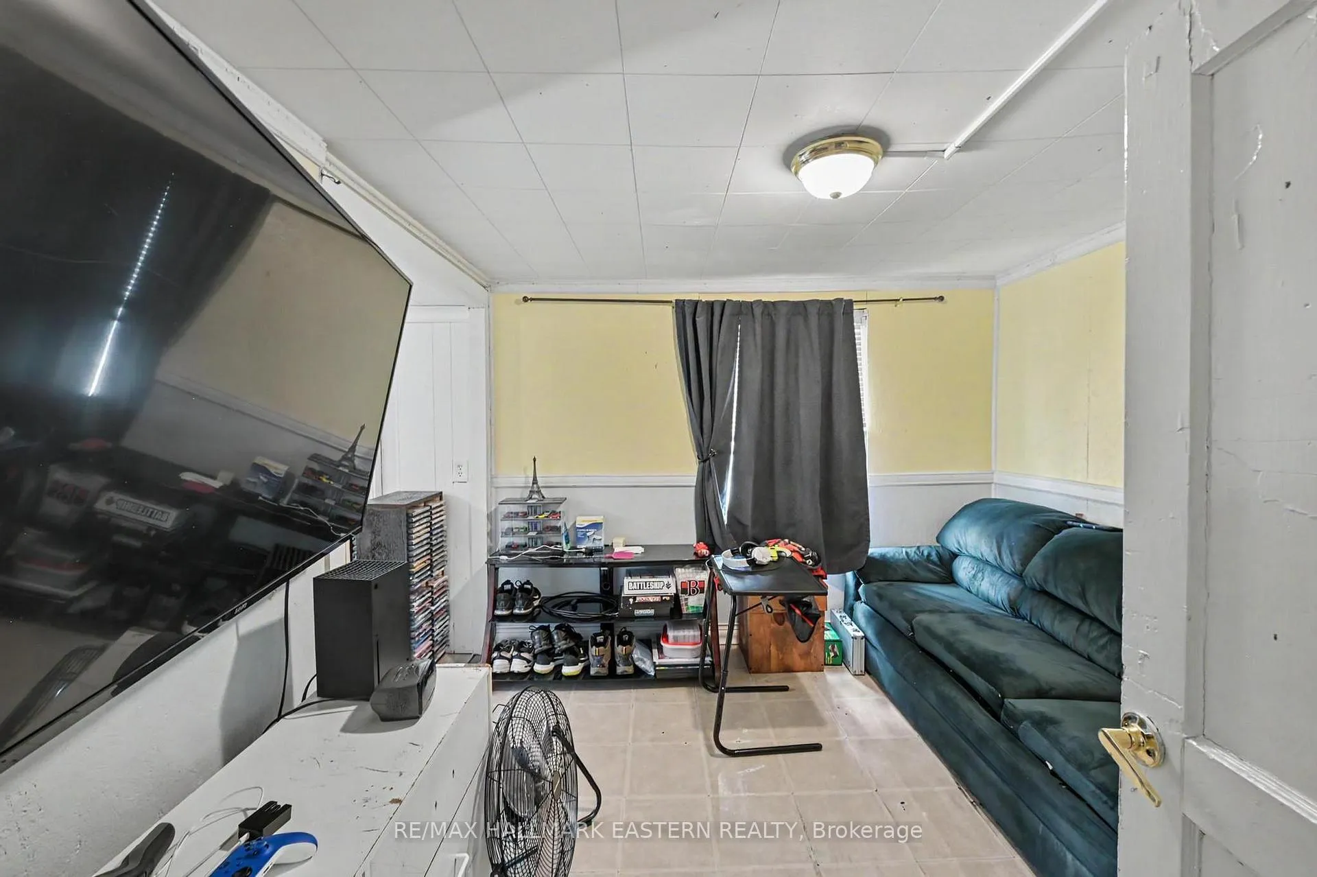 Photo 18 of 16 Holloway Street, Belleville, Belleville Ward — HOMEH